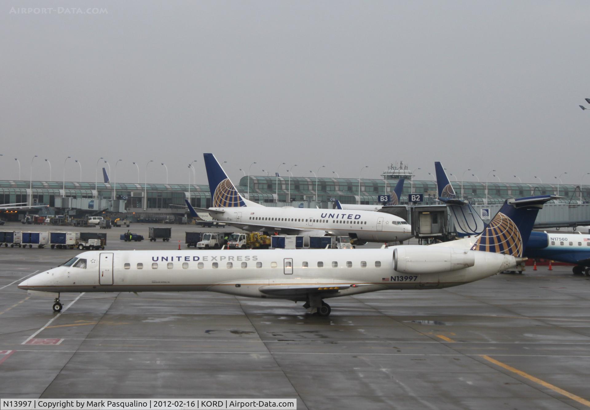N13997, 2000 Embraer ERJ-145LR (EMB-145LR) C/N 145298, EMB-145LR