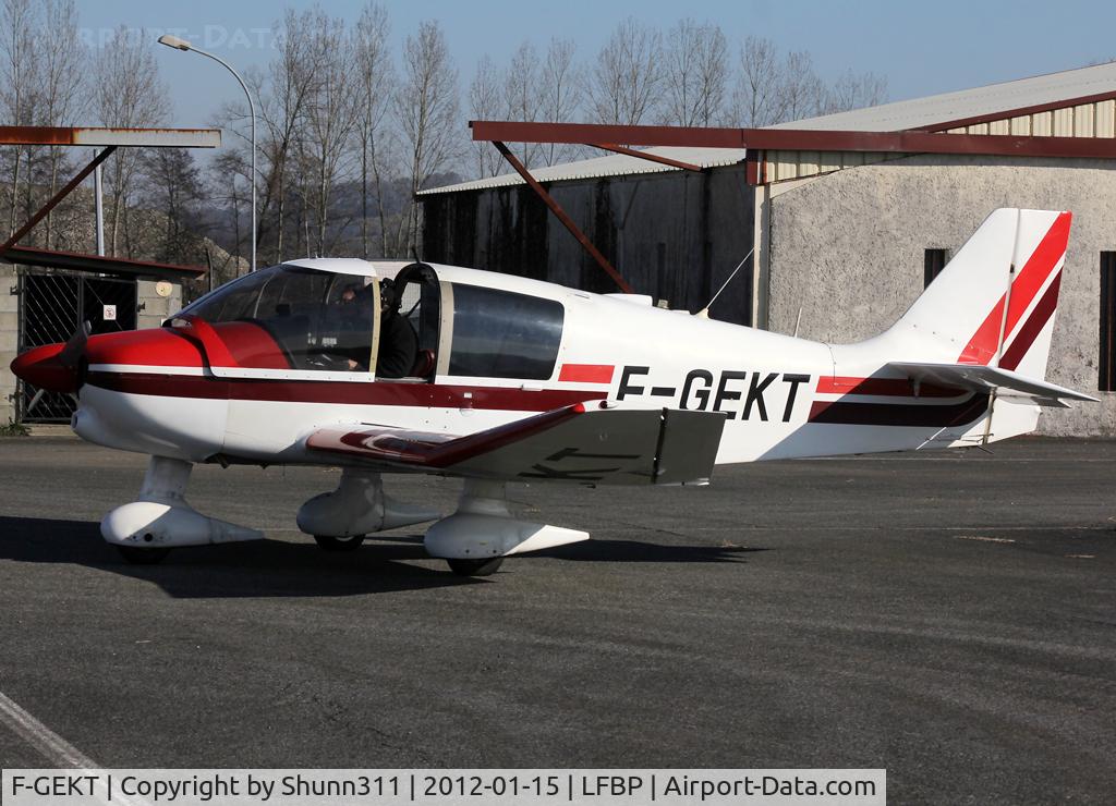 F-GEKT, Robin DR-400-120 C/N 1745, Parked...
