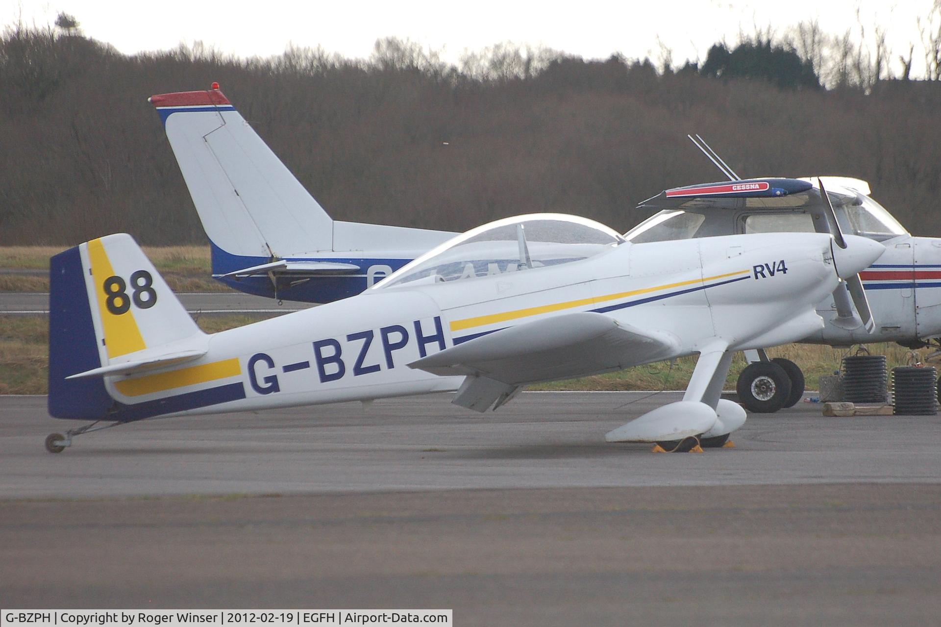 G-BZPH, 2000 Vans RV-4 C/N PFA 181-12867, Visiting Vans RV-4.