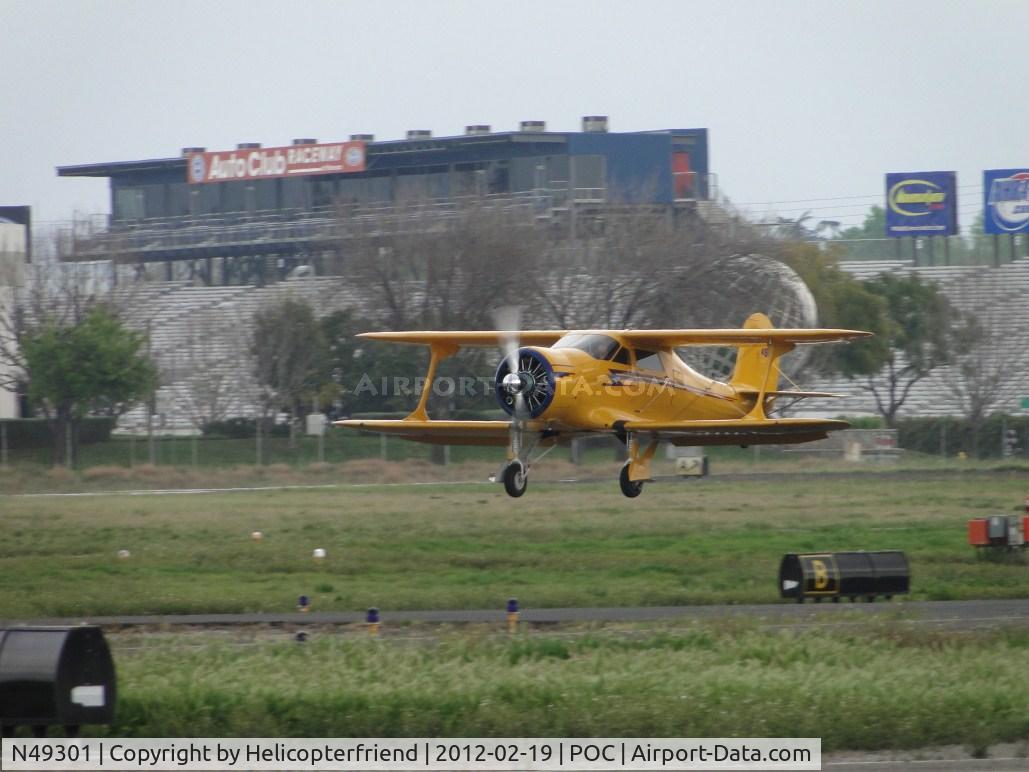 N49301, 1938 Beech F17D Staggerwing C/N 250, Stagger Wing on final for 26L