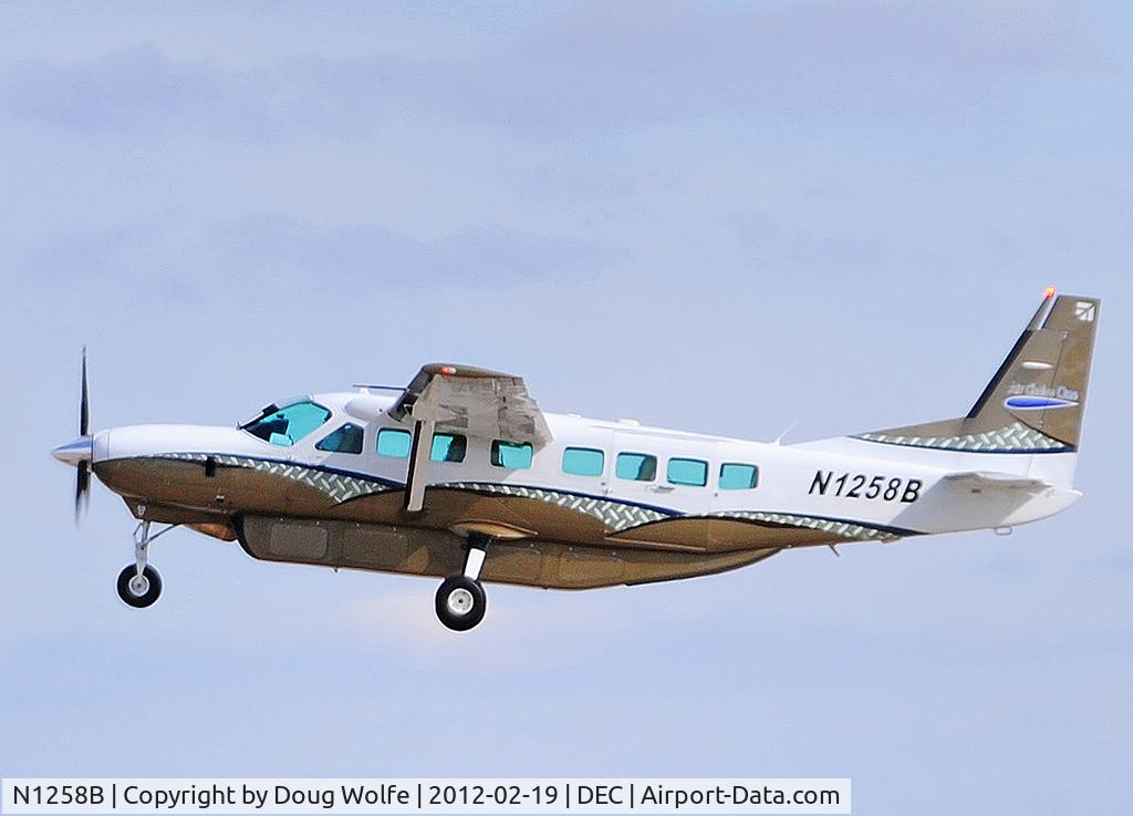 N1258B, 2007 Cessna 208B Grand Caravan C/N 208B1258, Commuter airline Air Choice One taking off from Decatur, Illinois heading for St. Louis, Missouri.
