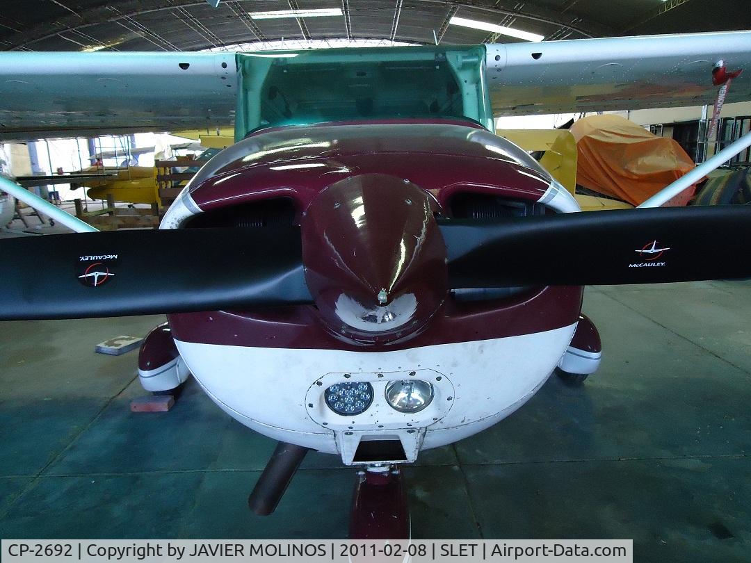 CP-2692, 1977 Cessna 172N C/N 17268120, READY FOR TAKEOFF