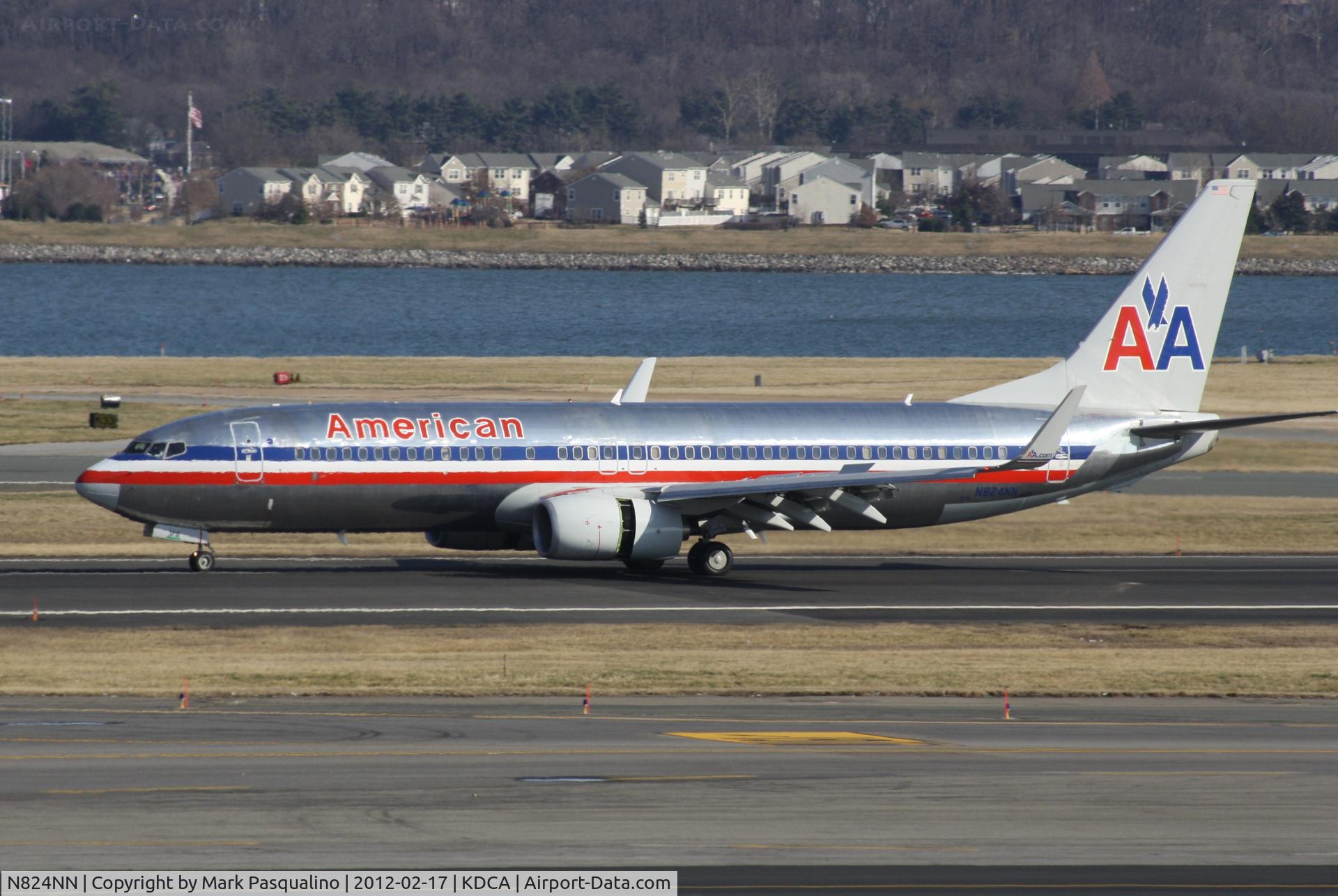 N824NN, 2010 Boeing 737-823 C/N 30916, Boeing 737-800