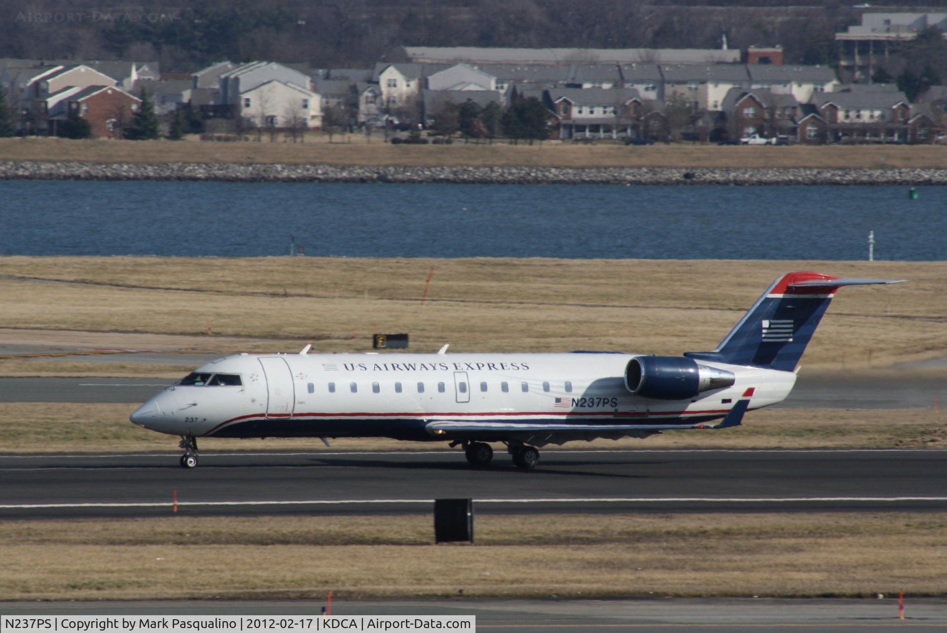 N237PS, 2004 Canadair CL-600-2B19 Regional Jet CRJ-200ER C/N 7906, CL-600-2B19