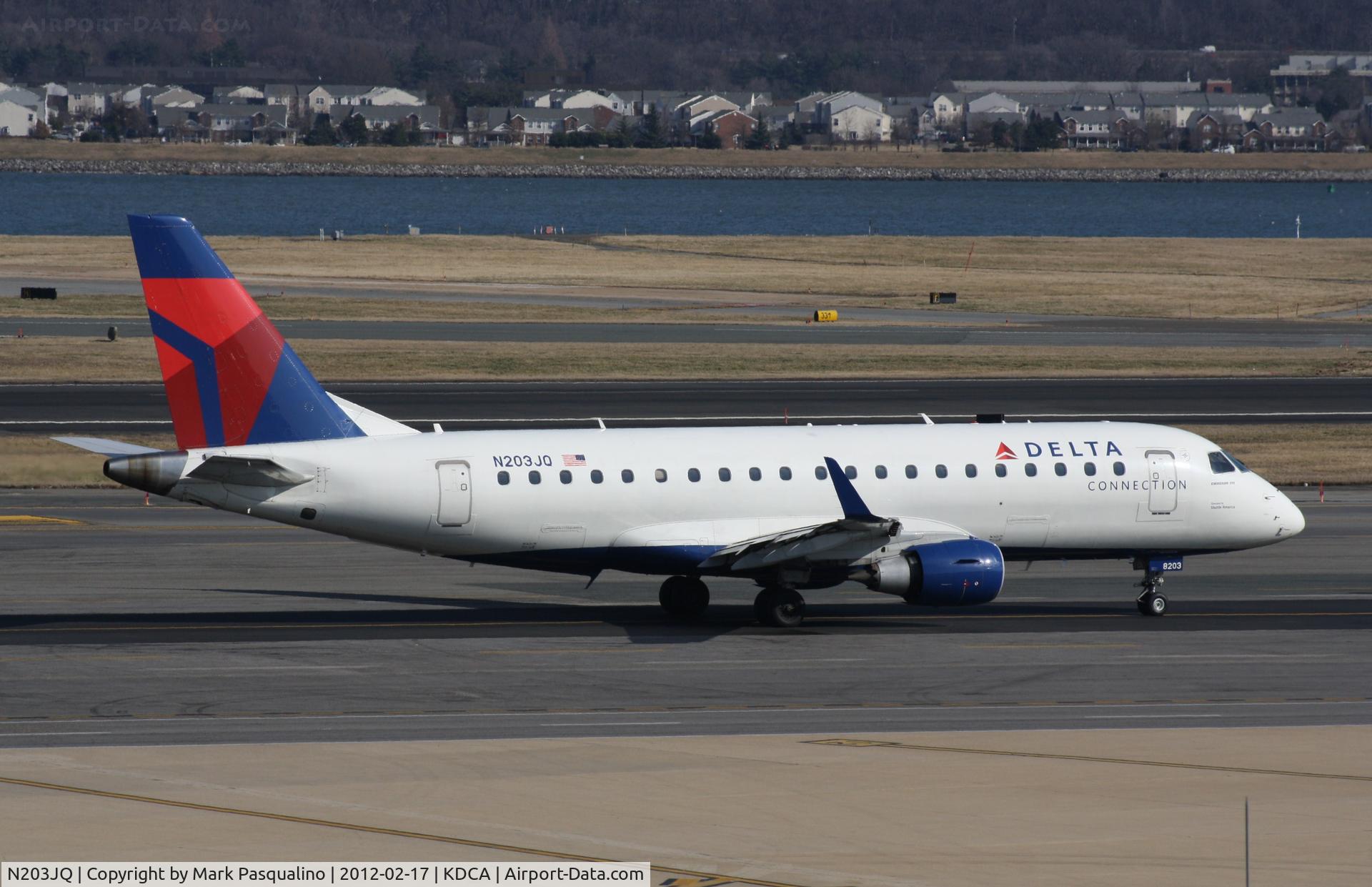 N203JQ, 2008 Embraer 175LR (ERJ-170-200LR) C/N 17000242, ERJ 170-200 LR