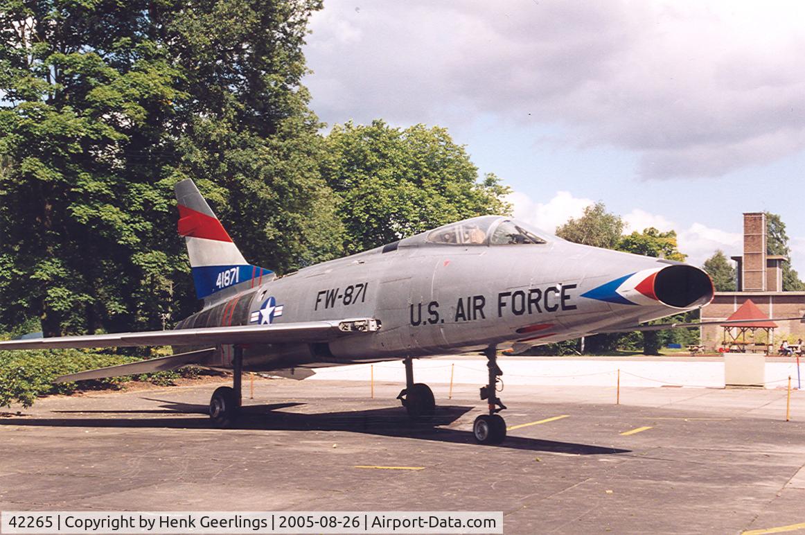 42265, 1952 North American F-100D Super Sabre C/N 223-145, MLM - Military Airforce Museum - Zeist - Soesterberg