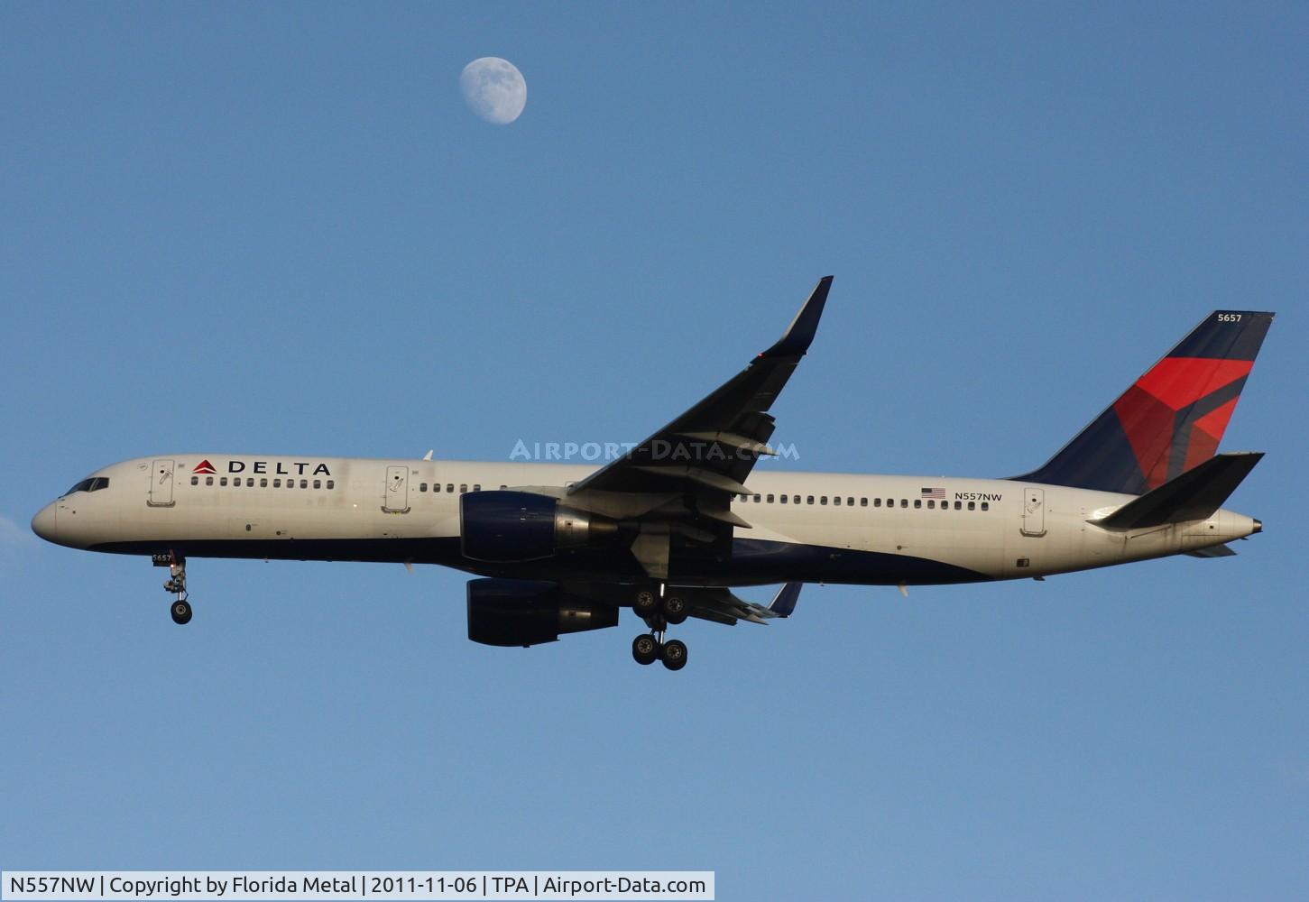 N557NW, 2002 Boeing 757-251 C/N 33393, Delta 757