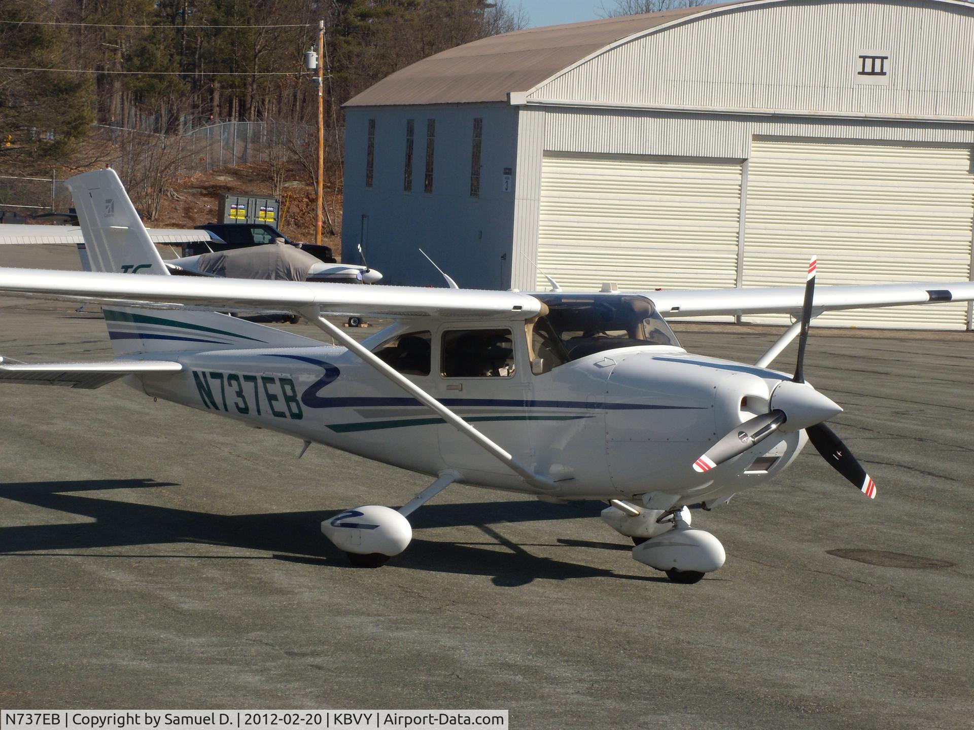 N737EB, 2002 Cessna T182T Turbo Skylane C/N T18208135, Parked at the east ramp at KBVY.