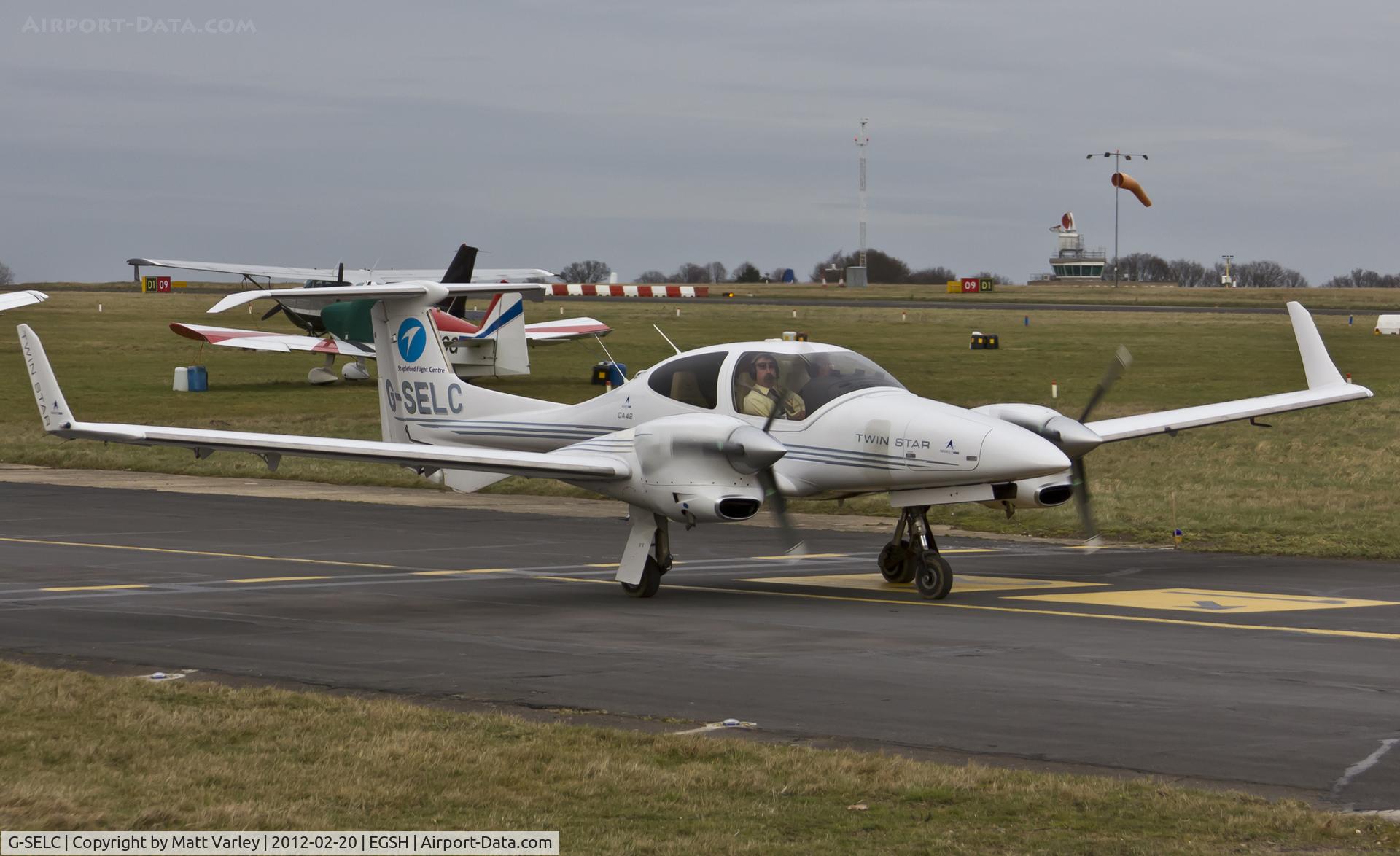 G-SELC, 2005 Diamond DA-42 Twin Star C/N 42.032, Arriving at SaxonAir.