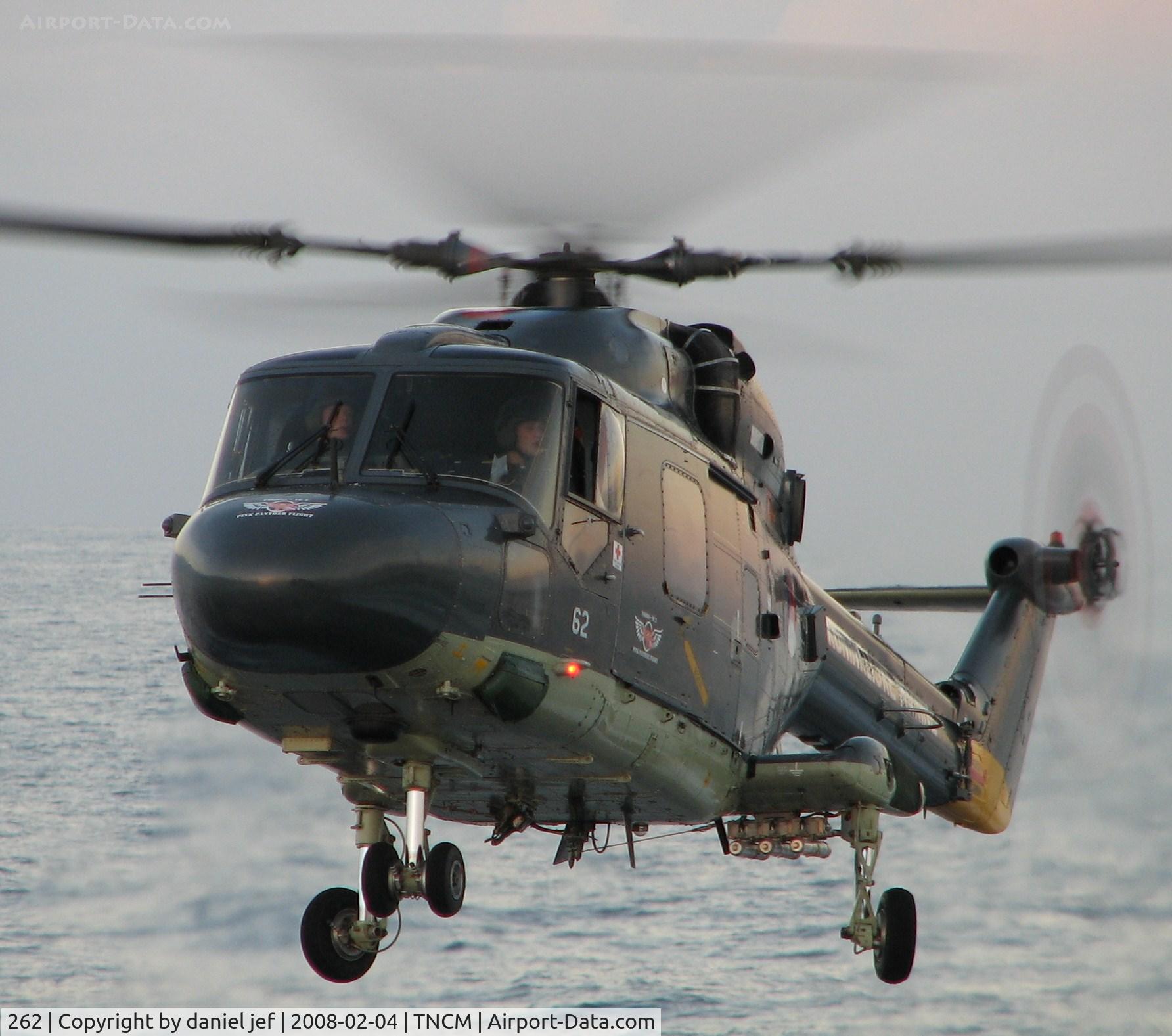 262, Westland SH-14D Lynx C/N 013, approching runway 10