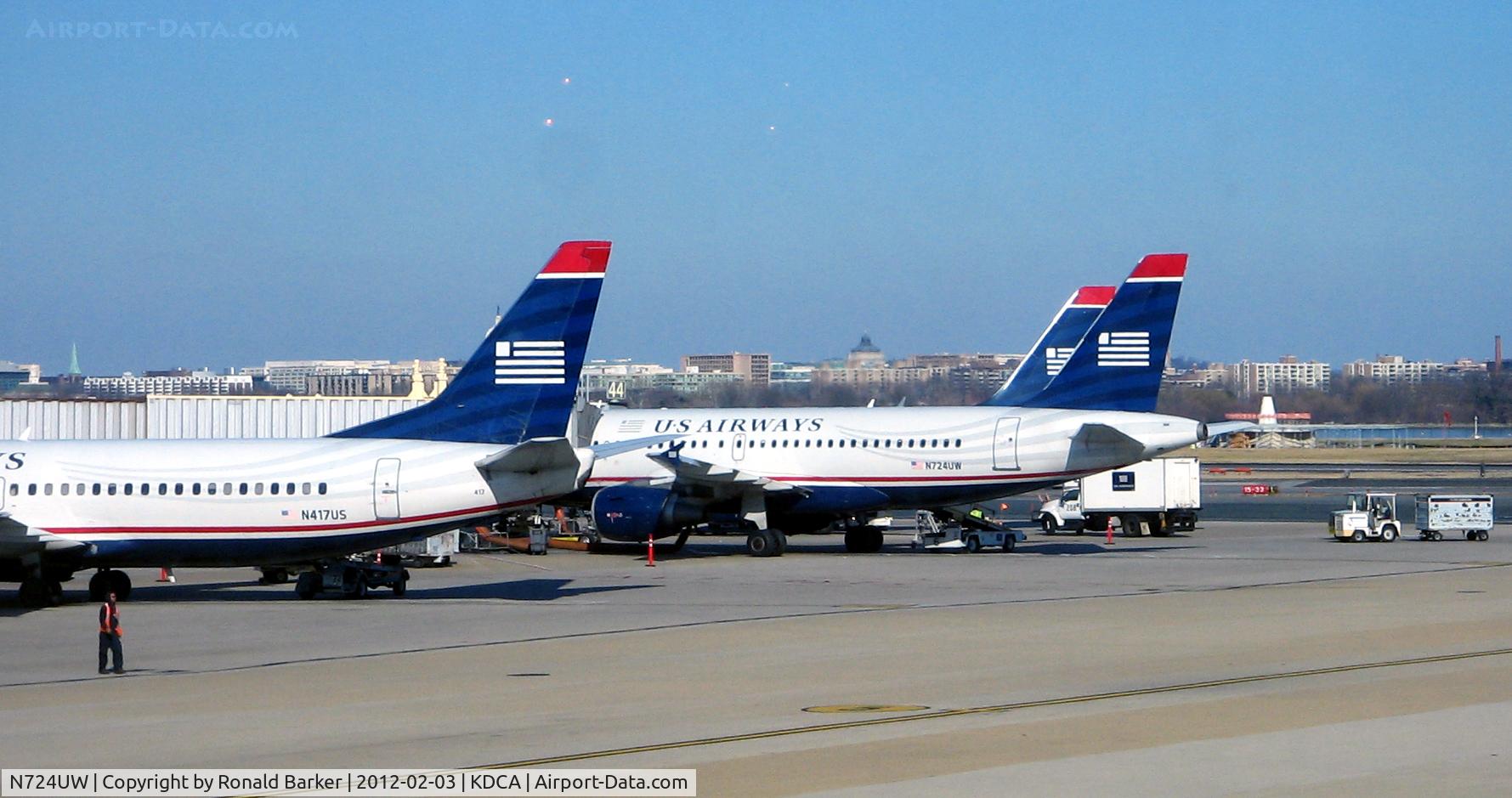 N724UW, 1999 Airbus A319-112 C/N 1122, DCA, VA