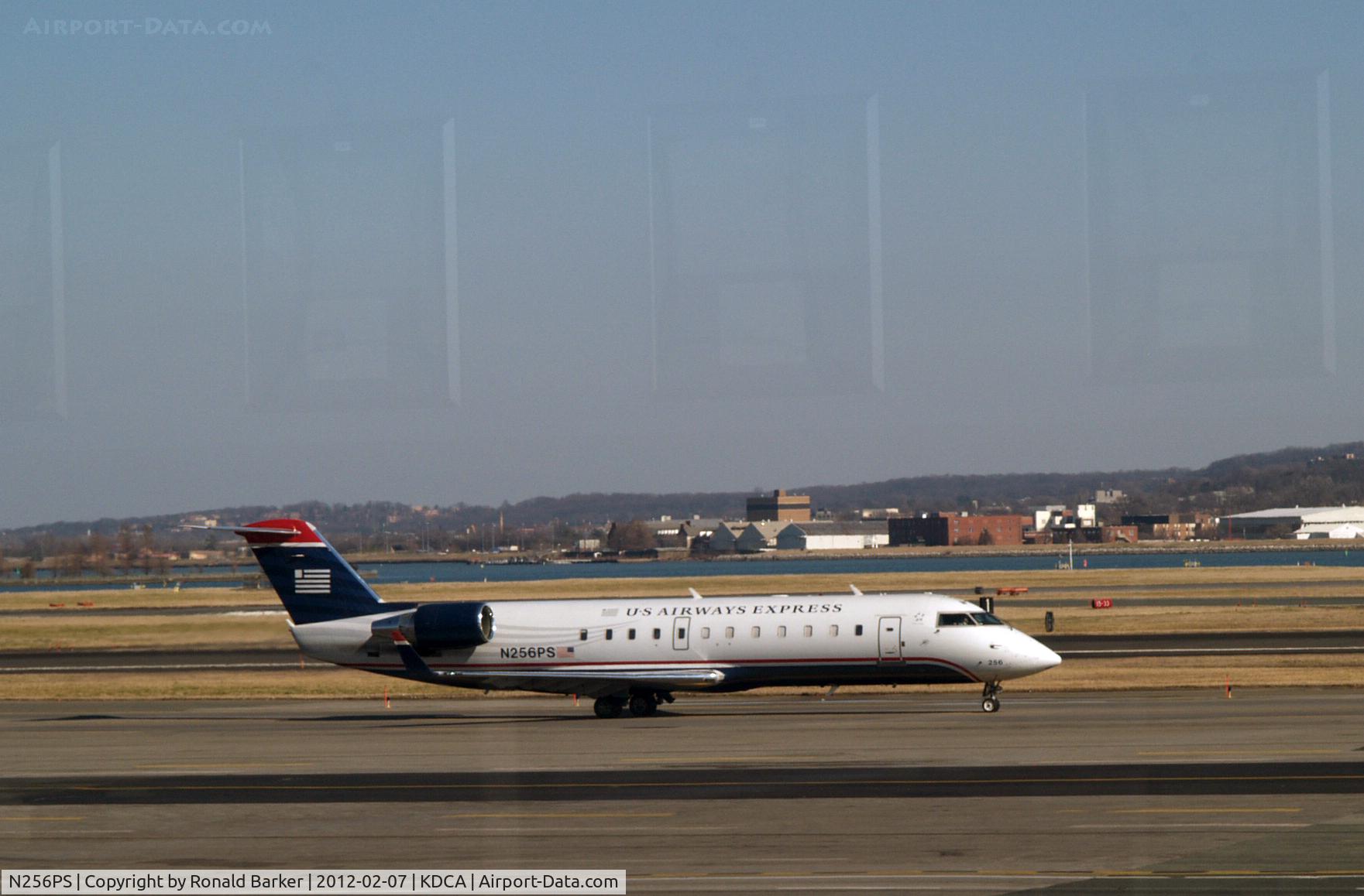 N256PS, 2004 Canadair CL-600-2B19 Regional Jet CRJ-200ER C/N 7937, DCA, VA