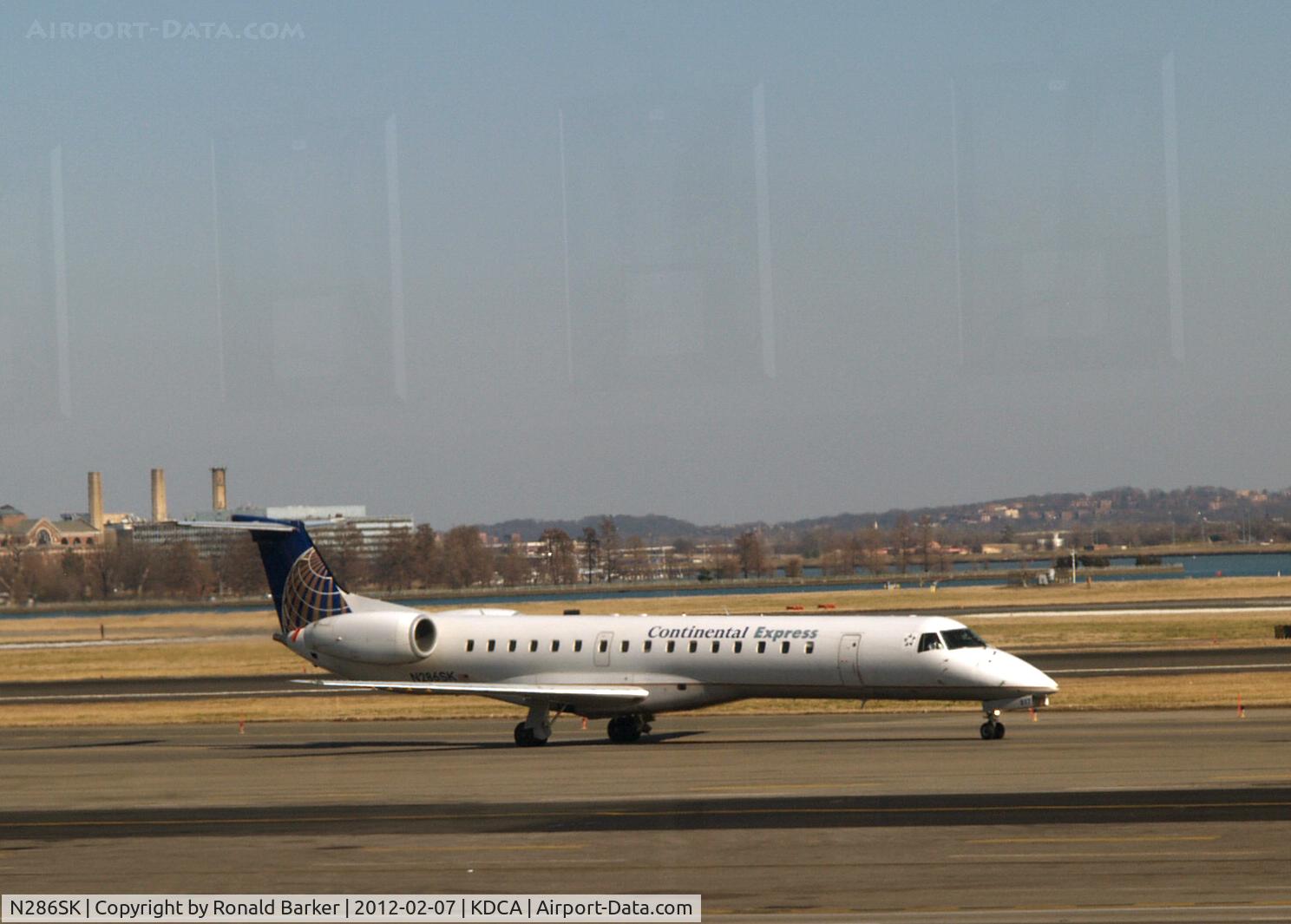 N286SK, 2001 Embraer EMB-145LR C/N 145443, Taxi DCA, VA