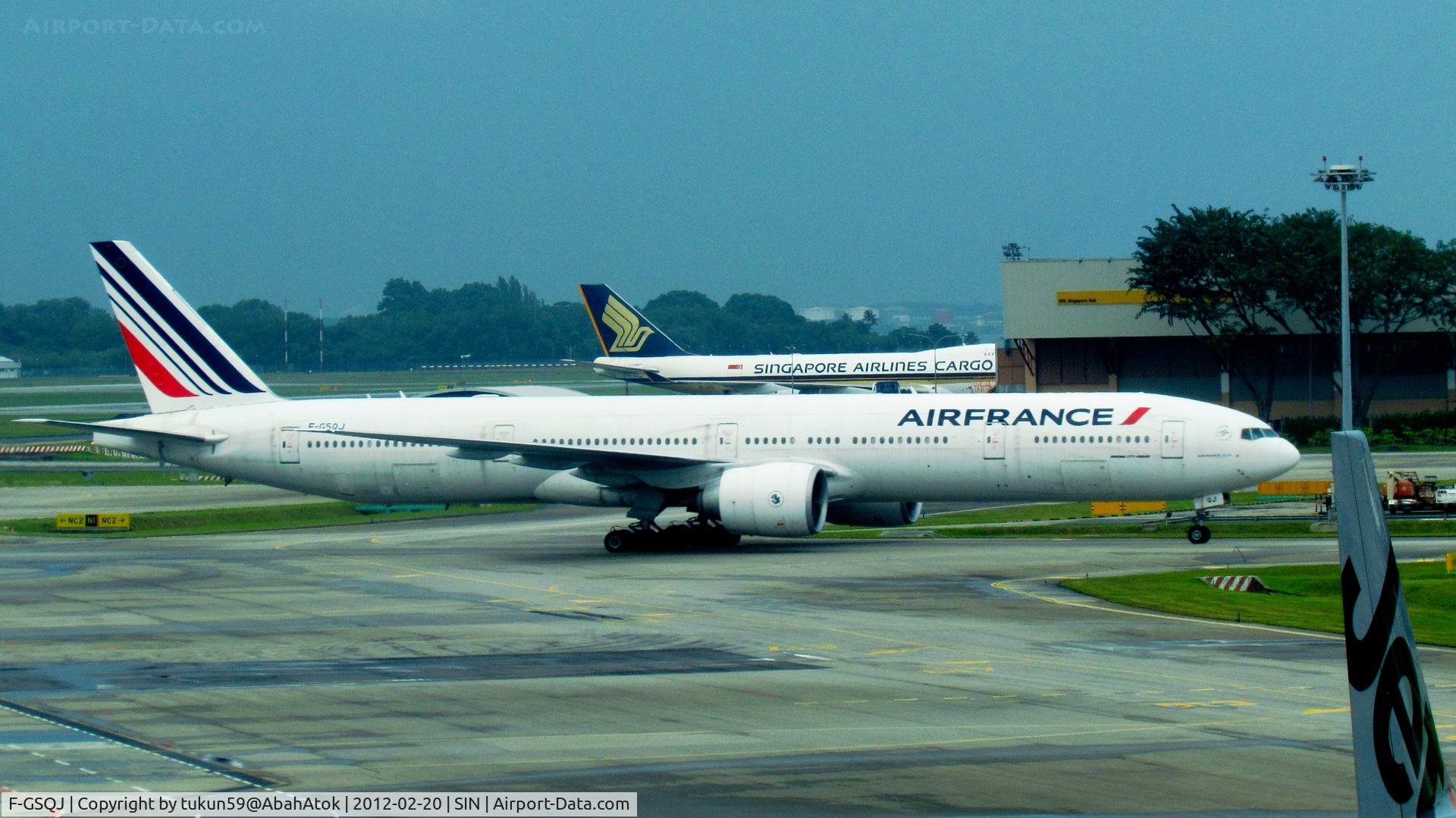 F-GSQJ, 2005 Boeing 777-328/ER C/N 32852, Air France
