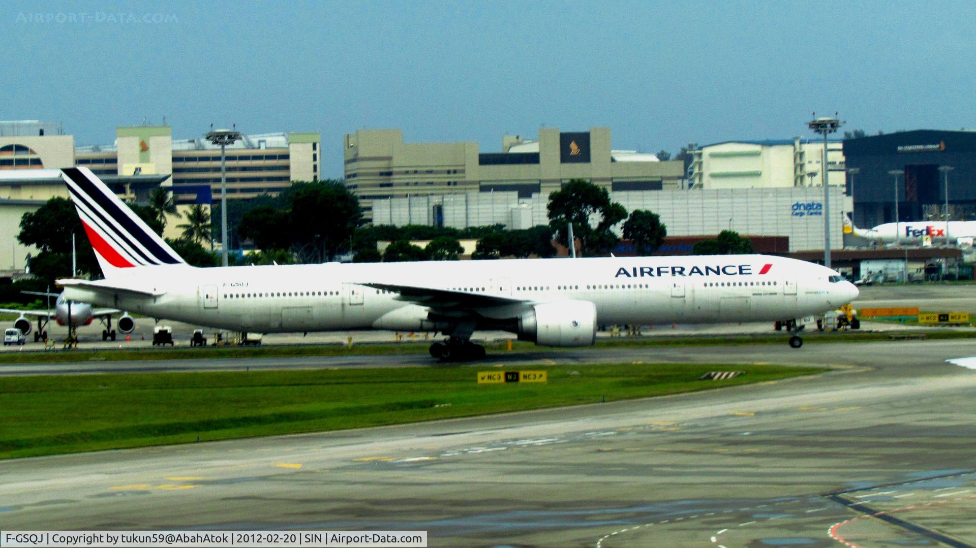 F-GSQJ, 2005 Boeing 777-328/ER C/N 32852, Air France