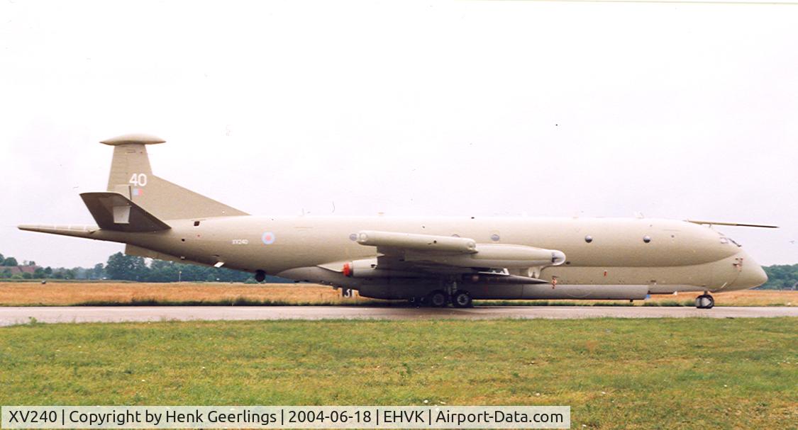 XV240, Hawker Siddeley Nimrod MR.2 C/N 8015, Dutch AF Open day at Volkel AB , 18 jun 04
