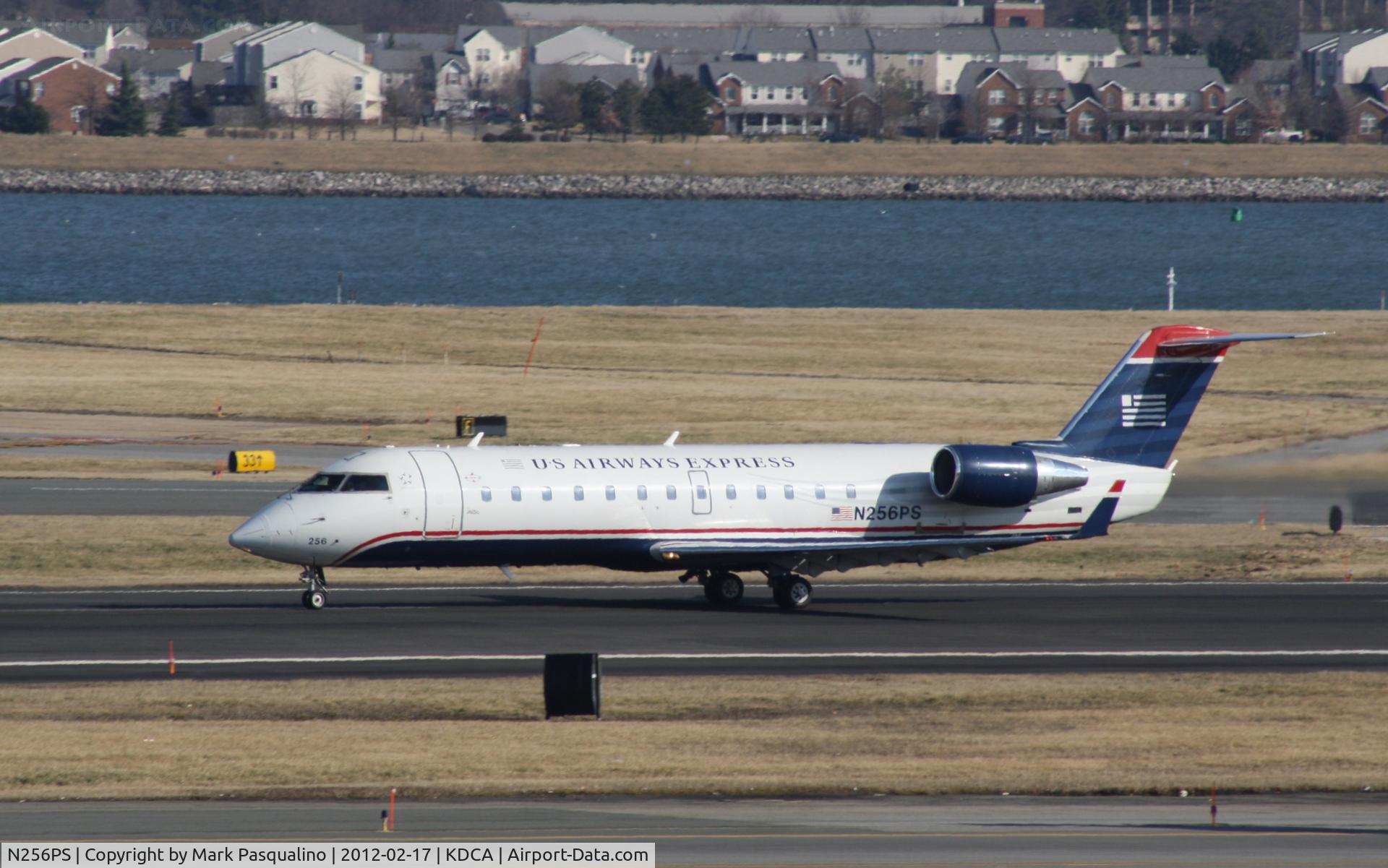 N256PS, 2004 Canadair CL-600-2B19 Regional Jet CRJ-200ER C/N 7937, CL-600-2B19