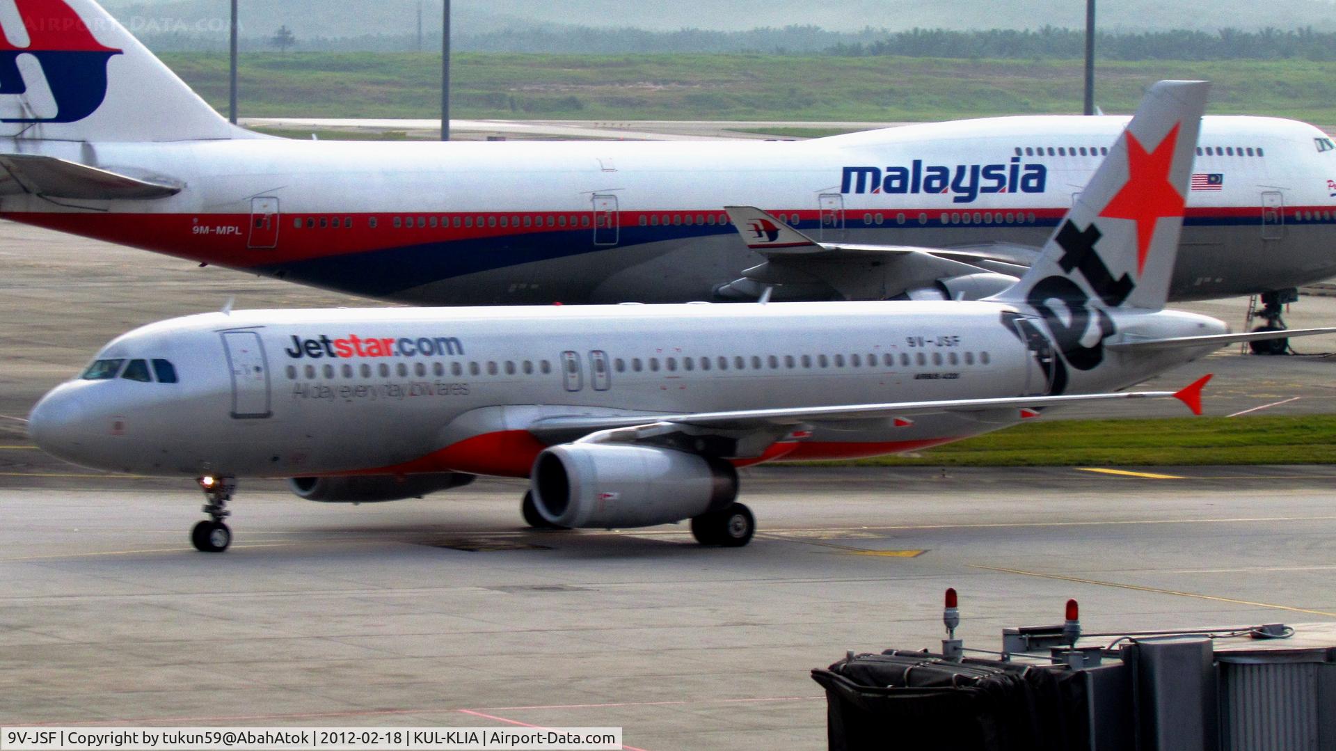 9V-JSF, 2005 Airbus A320-232 C/N 2453, Jetstar