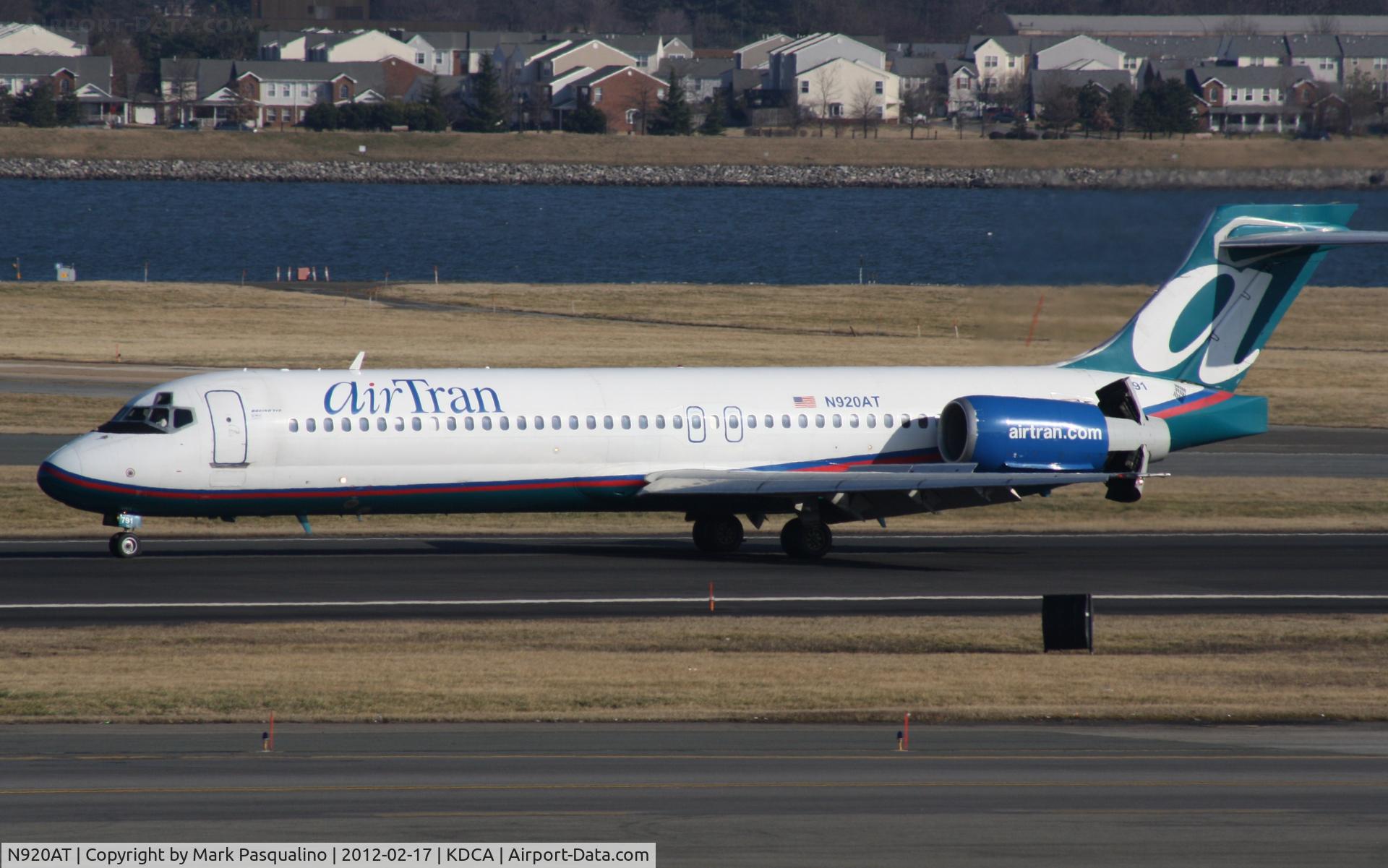 N920AT, 2000 Boeing 717-200 C/N 55083, Boeing 717-200