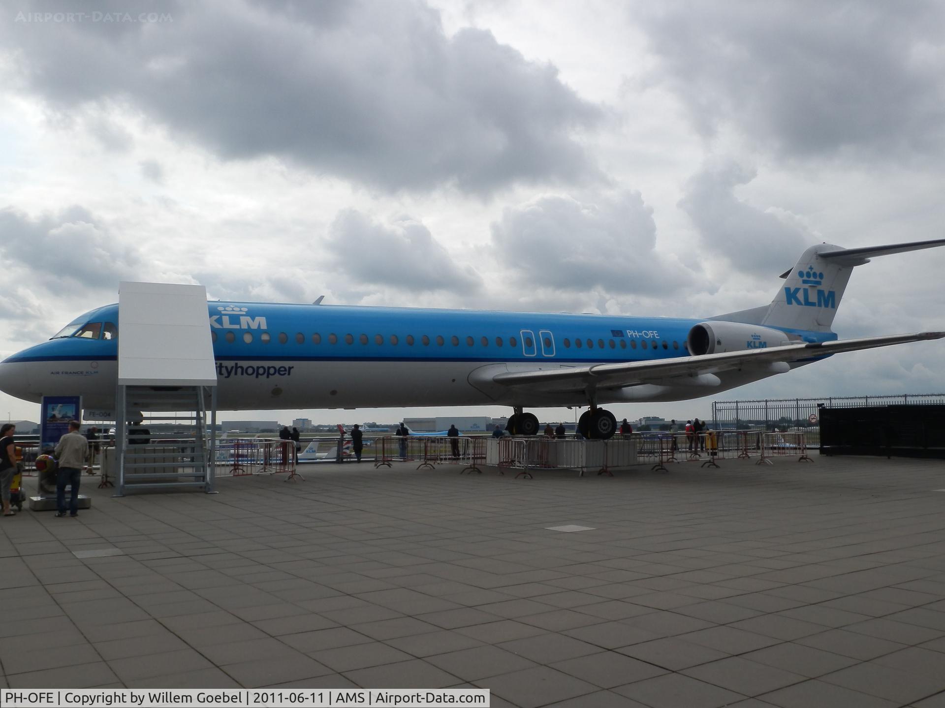 PH-OFE, 1989 Fokker 100 (F-28-0100) C/N 11260, This aircraft is a gift from the KLM to Schiphol Airport