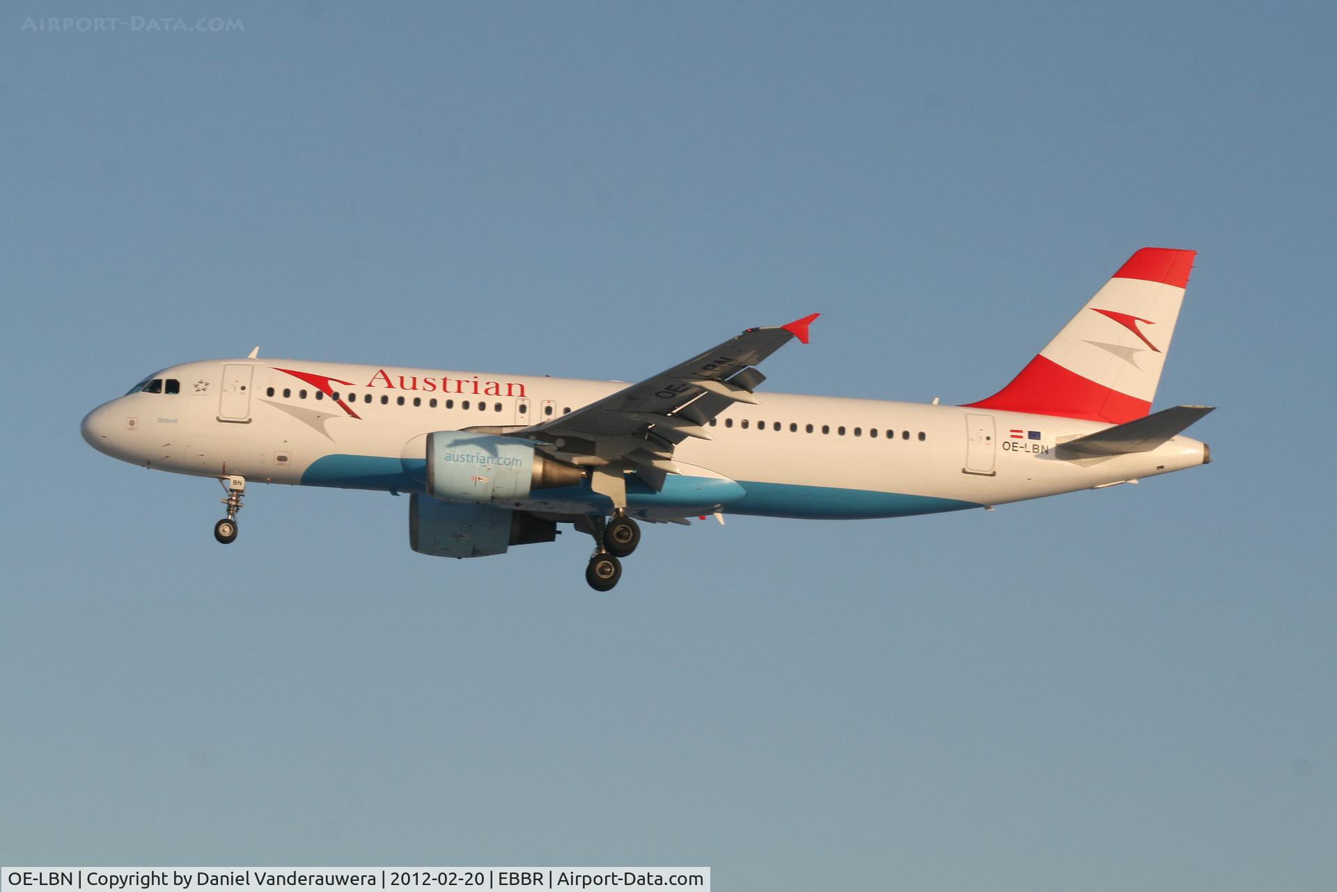 OE-LBN, 1997 Airbus A320-214 C/N 768, Arrival of flight OS351 to RWY 25L