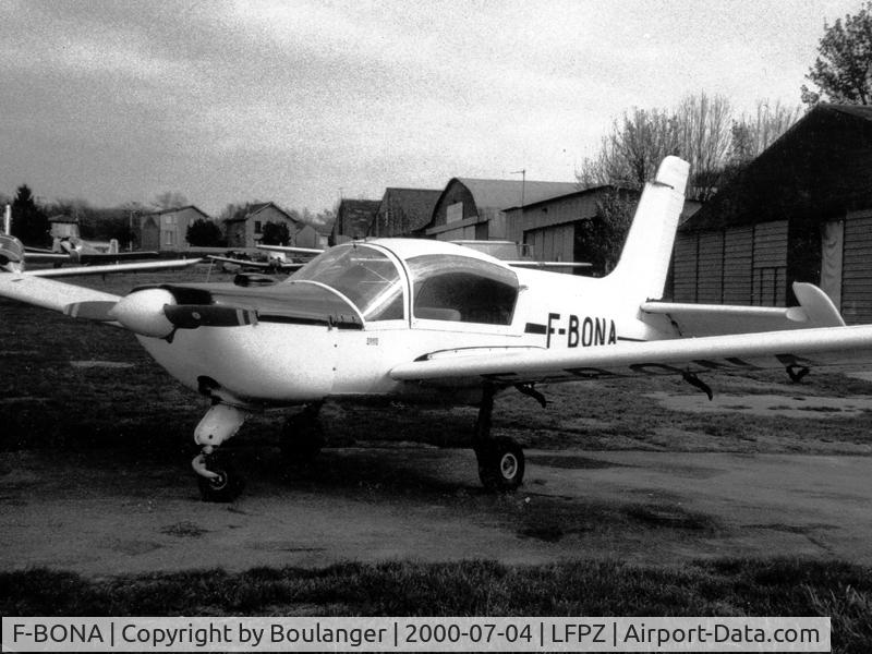 F-BONA, 1967 Socata MS-893A Rallye Commodore 180 C/N 10706, F-BONA at LFPZ 2000