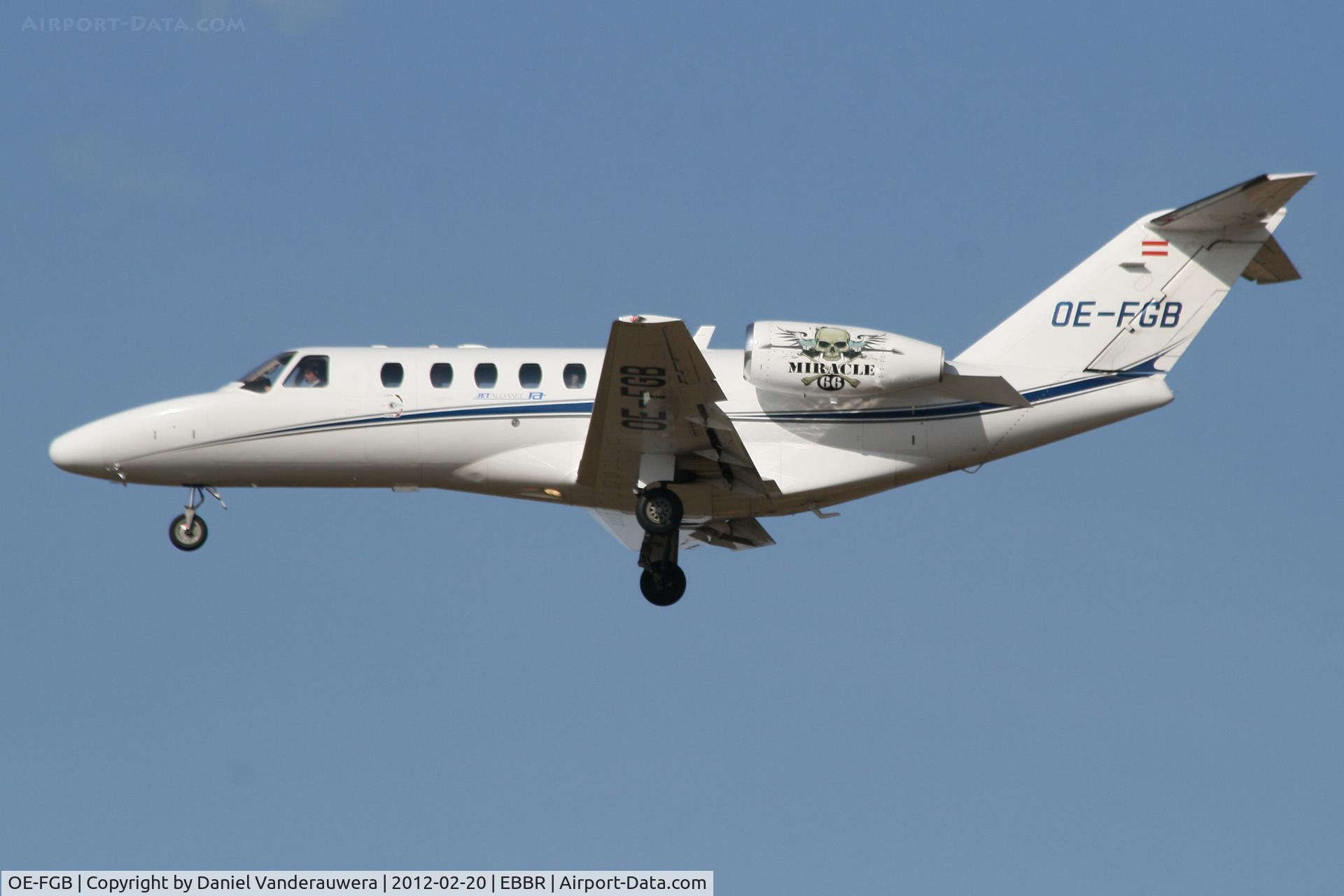 OE-FGB, 2007 Cessna 525A CitationJet CJ2 C/N 525A-0362, Descending to RWY 25L