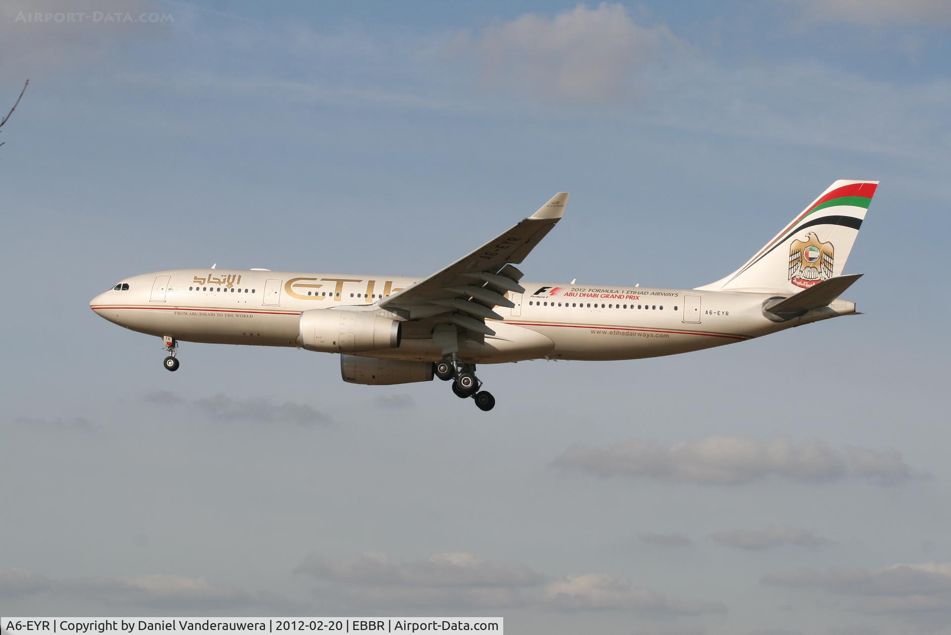 A6-EYR, 2008 Airbus A330-243 C/N 975, Arrival of flight EY055 to RWY 25L
