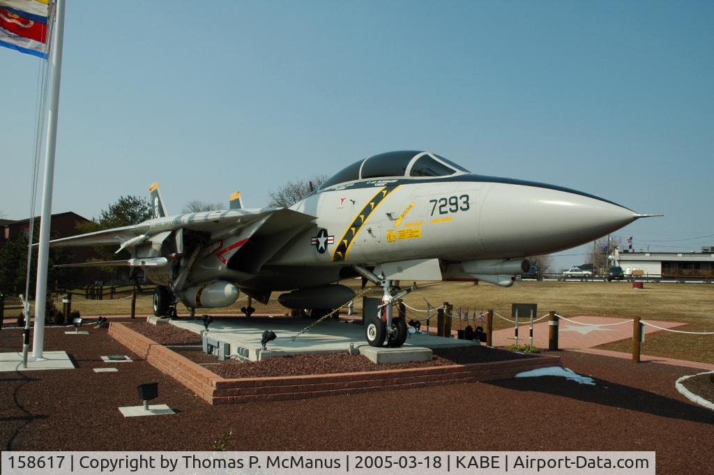158617, Grumman F-14A Tomcat C/N 18, Restored and displaying the markings of VF-103, 