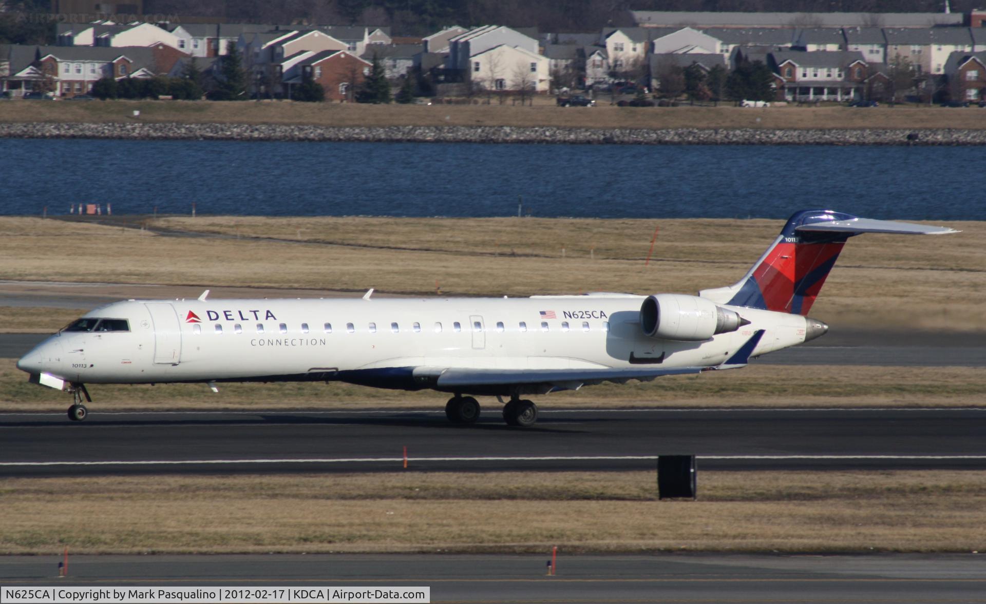 N625CA, 2003 Bombardier CRJ-700 (CL-600-2C10) Regional Jet C/N 10113, CL-600-2C10