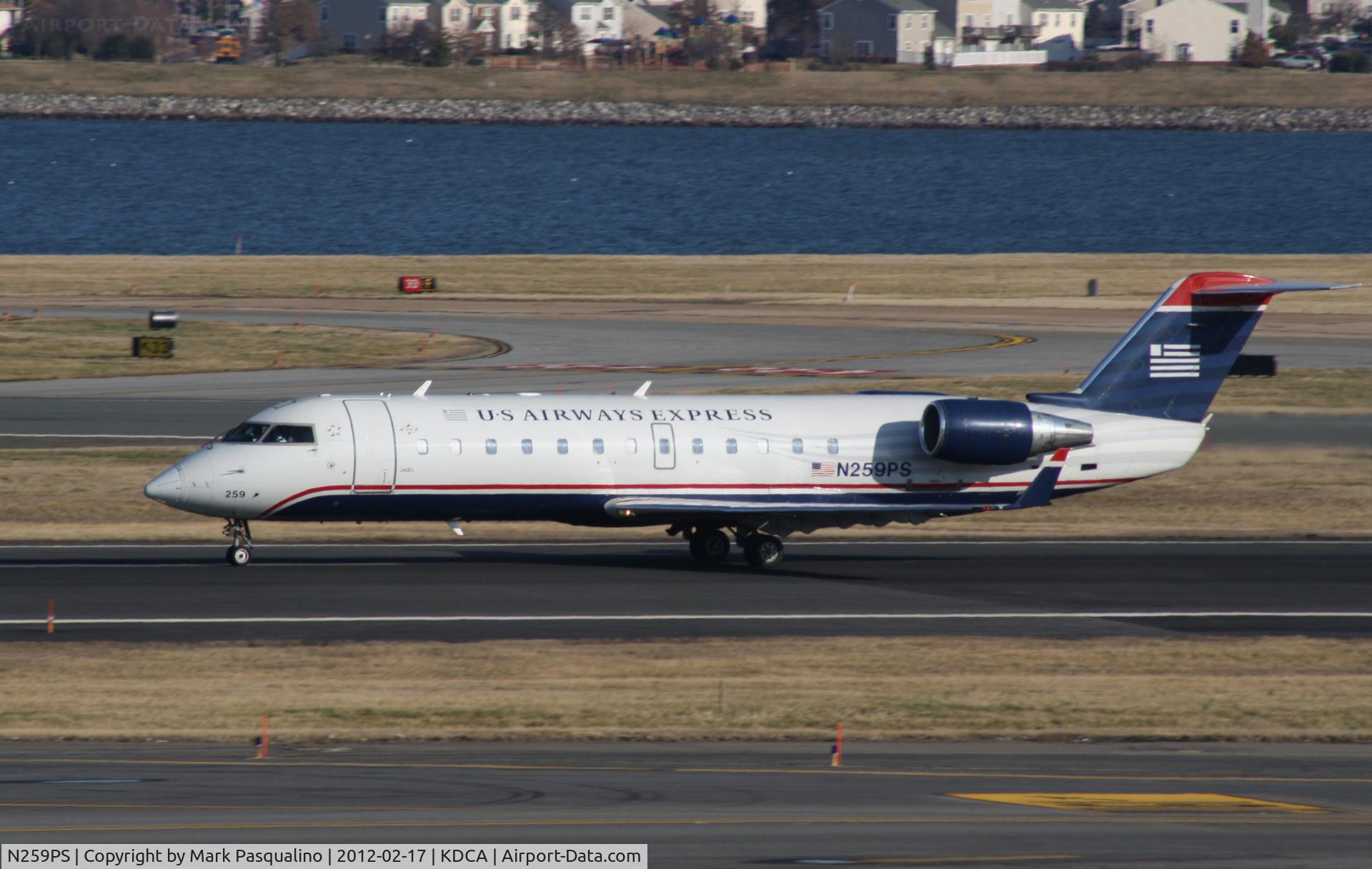 N259PS, 2004 Bombardier CRJ-200ER (CL-600-2B19) C/N 7945, CL-600-2B19