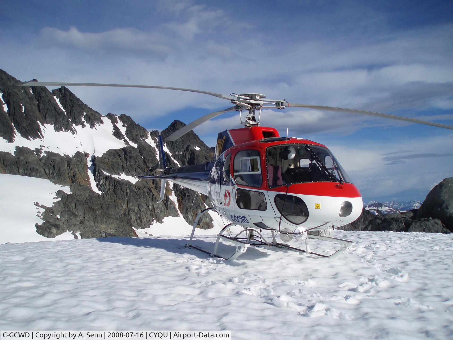 C-GCWD, 1987 Aerospatiale AS-350BA Ecureuil C/N 2047, Near Alberta / British Columbia border on Glacier