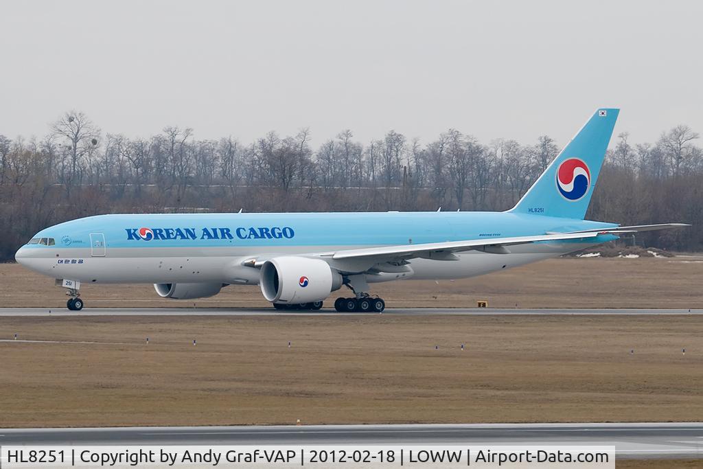 HL8251, 2012 Boeing 777-FB5 C/N 37639, Korean Air 777-200
