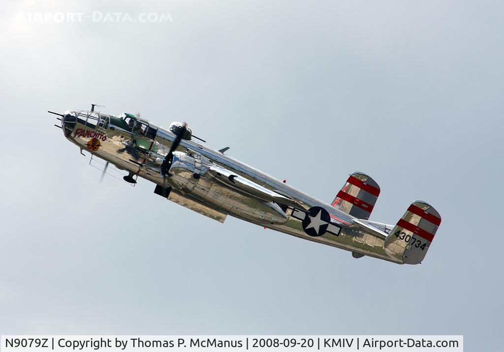 N9079Z, 1944 North American TB-25N Mitchell C/N 108-34009, Displaying noseart 