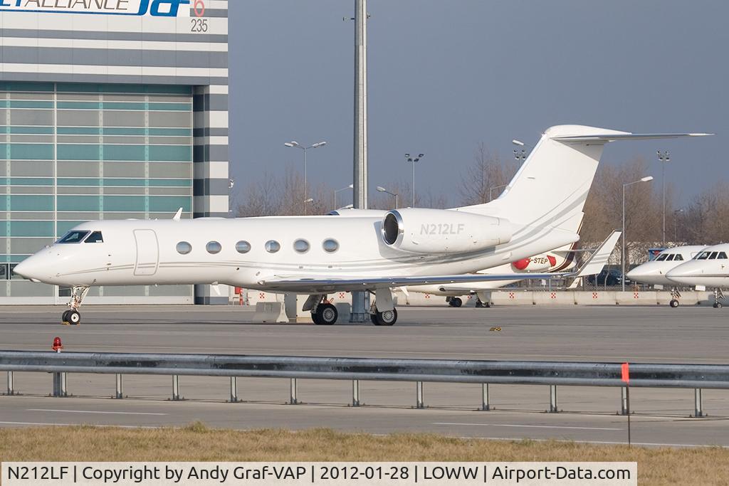N212LF, 2008 Gulfstream Aerospace GIV-X (G450) C/N 4139, Gulftream 4