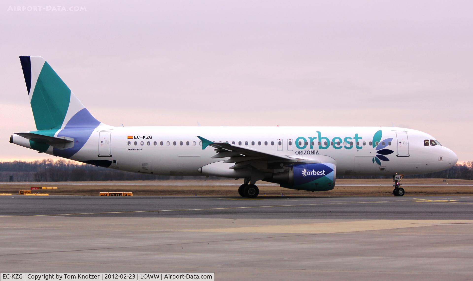 EC-KZG, 2009 Airbus A320-214 C/N 3868, LOWW-WEST