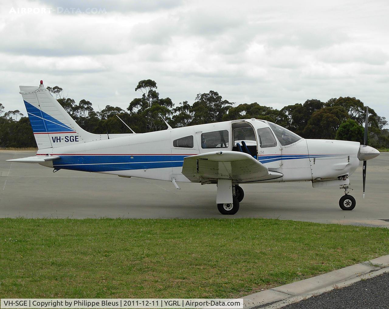 VH-SGE, 1978 Piper PA-28R-201 Cherokee Arrow III C/N 28R-7837224, Parking stand. Waiting for the sole passenger. Medical air taxi.