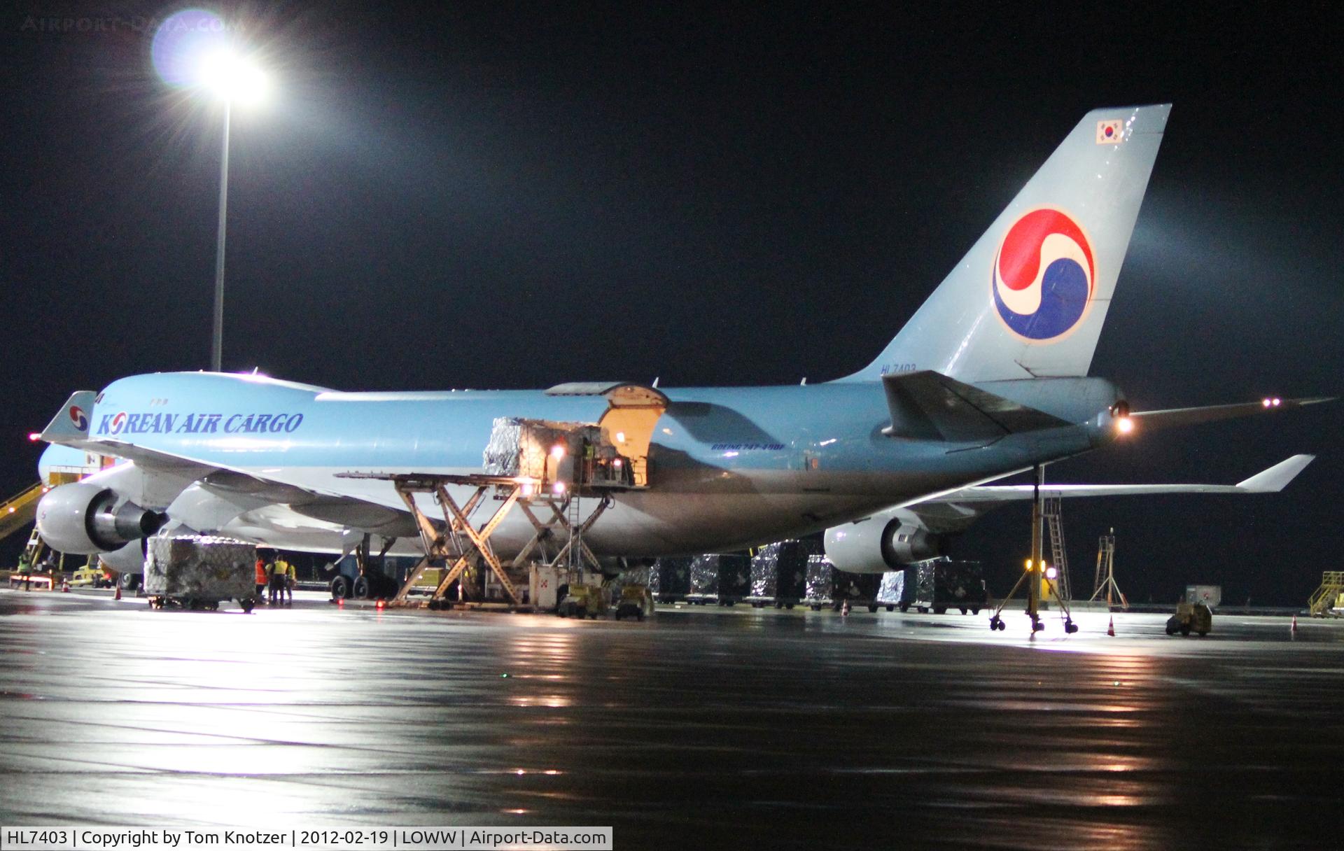 HL7403, 1998 Boeing 747-4B5F/SCD C/N 26408, LOWW-K-Block