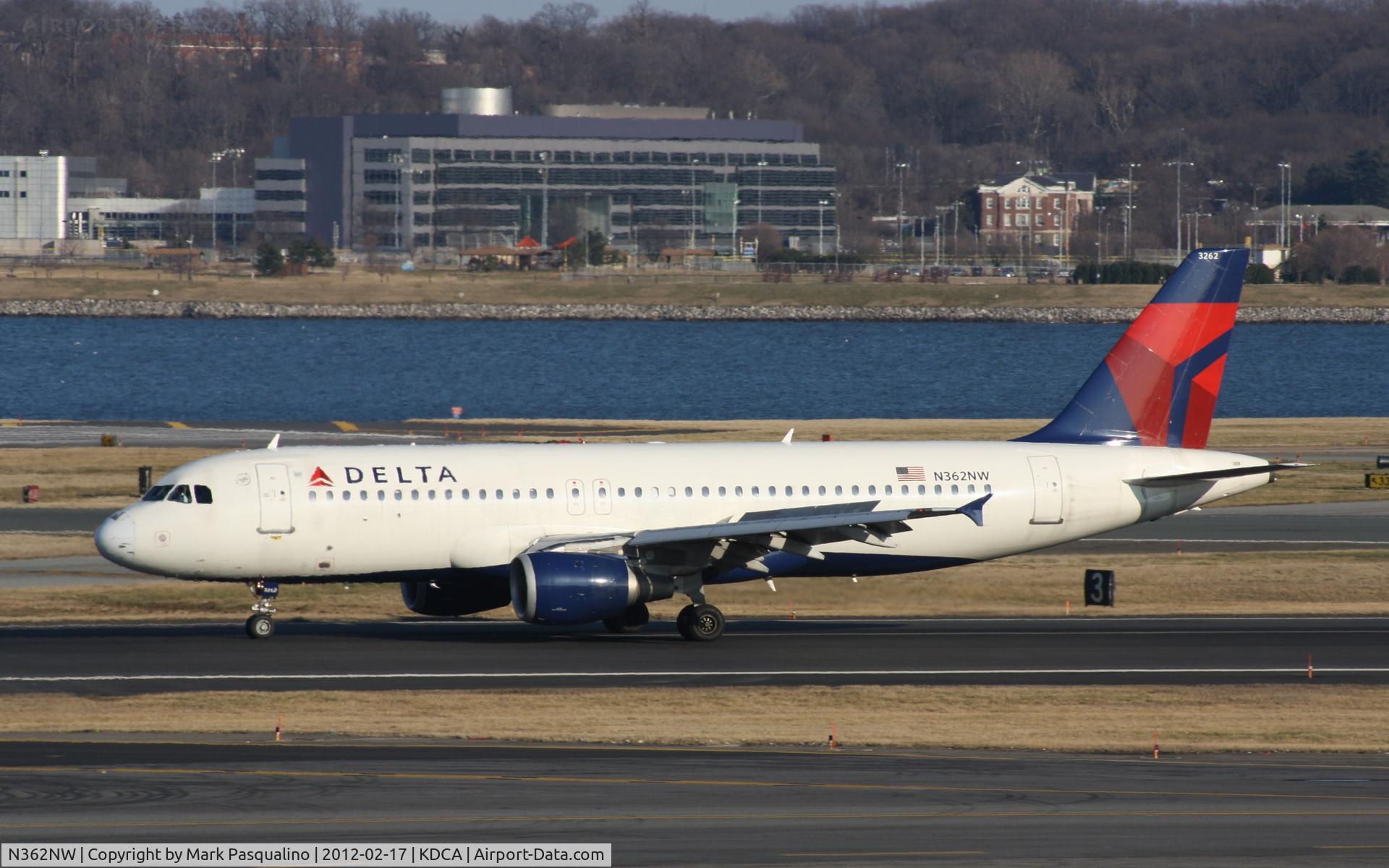 N362NW, 1998 Airbus A320-212 C/N 0911, Airbus A320