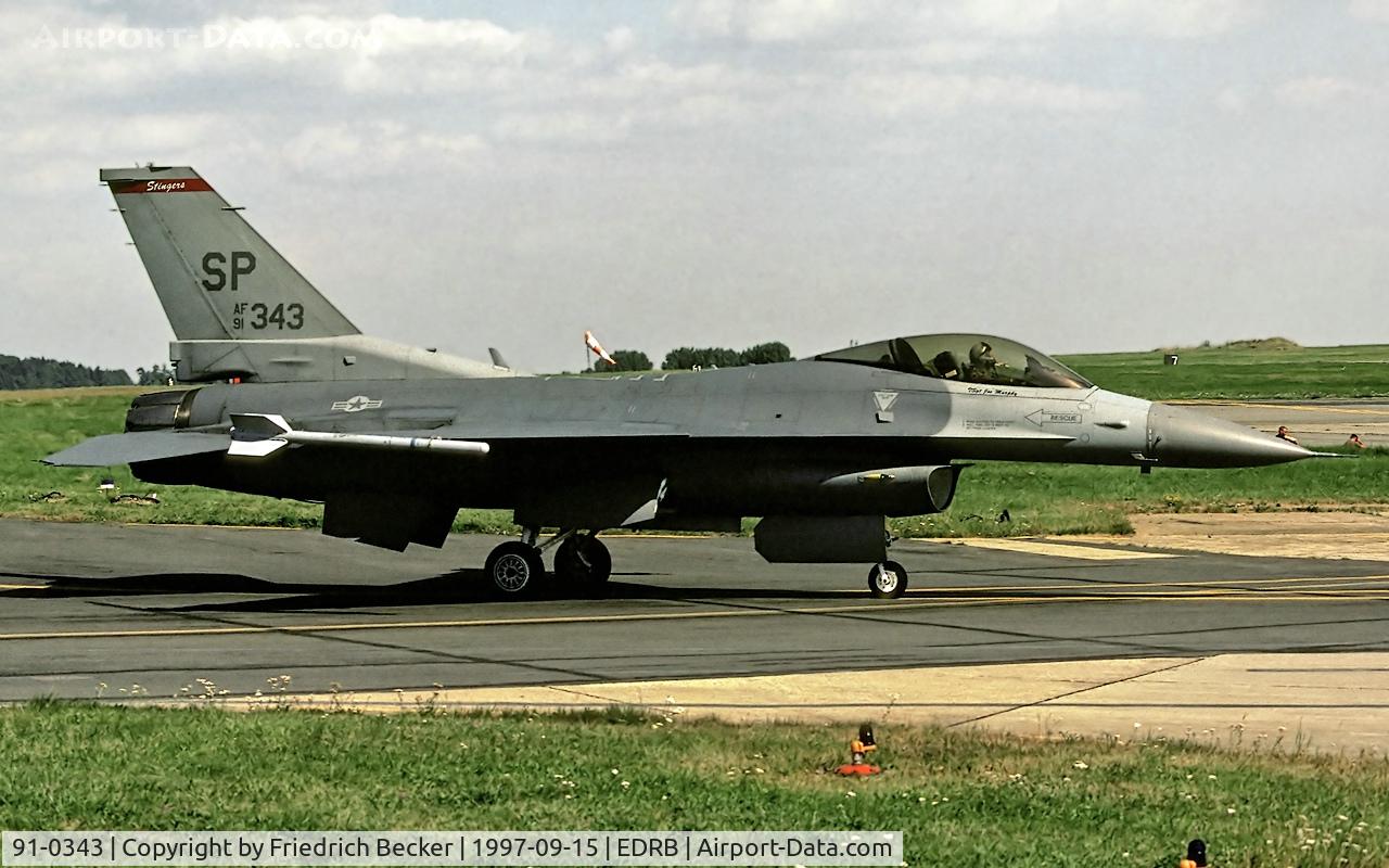 91-0343, 1991 General Dynamics F-16C Fighting Falcon C/N CC-41, taxying to the active