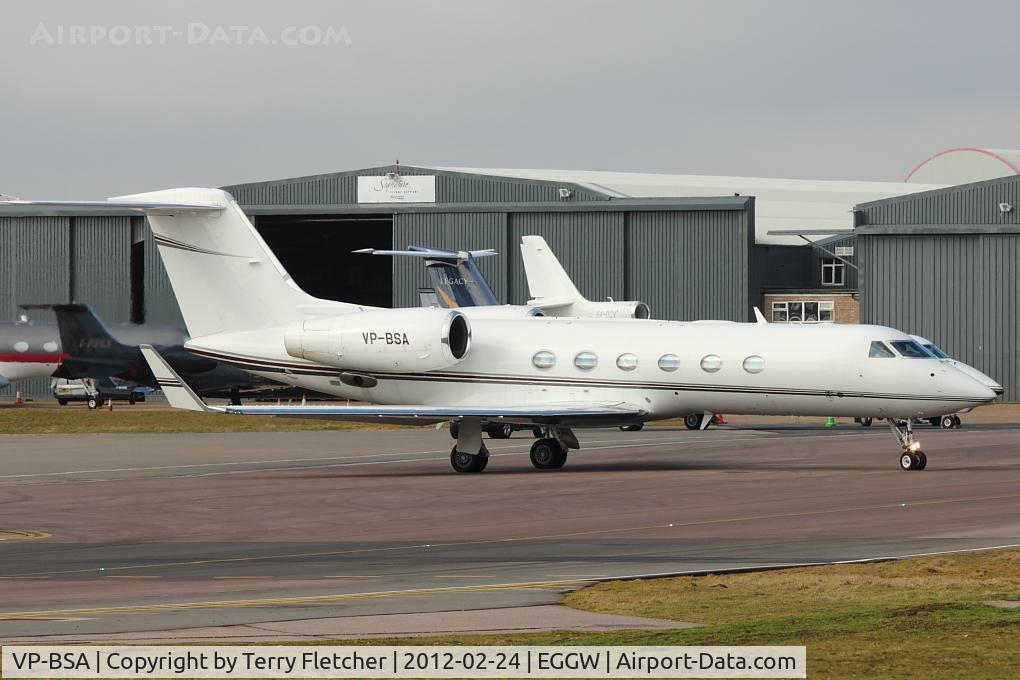 VP-BSA, 2008 Gulfstream Aerospace GIV-X (G450) C/N 4115, 2008 Gulfstream Aerospace GIV-X (G450), c/n: 4115 departing Luton