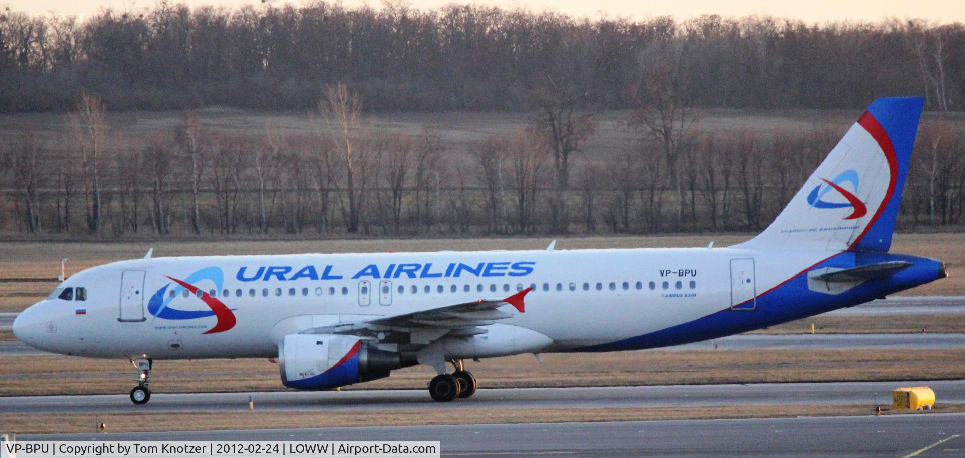 VP-BPU, 1991 Airbus A320-211 C/N 220, LOWW-BRAVO