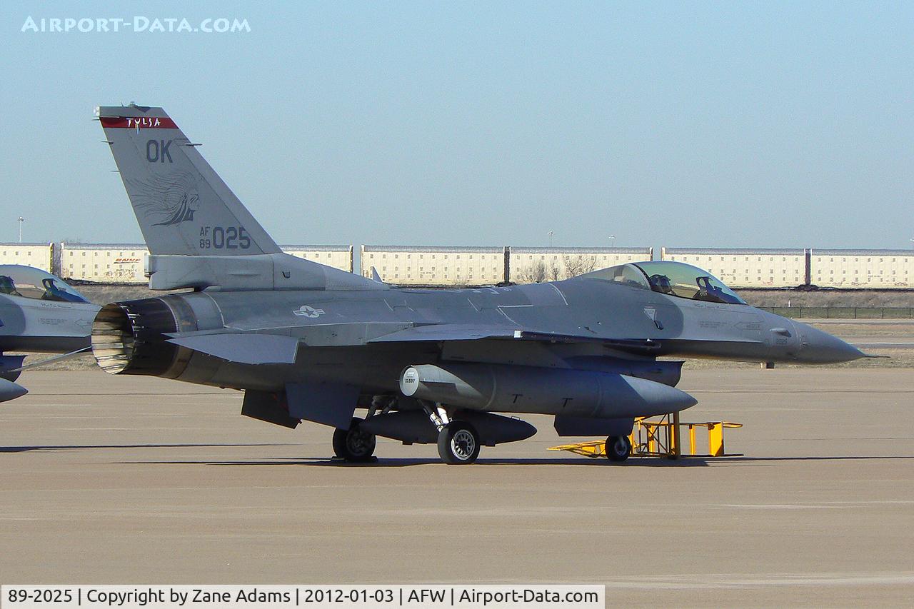 89-2025, 1989 General Dynamics F-16C Fighting Falcon C/N 1C-178, At Alliance Airport - Fort Worth, TX