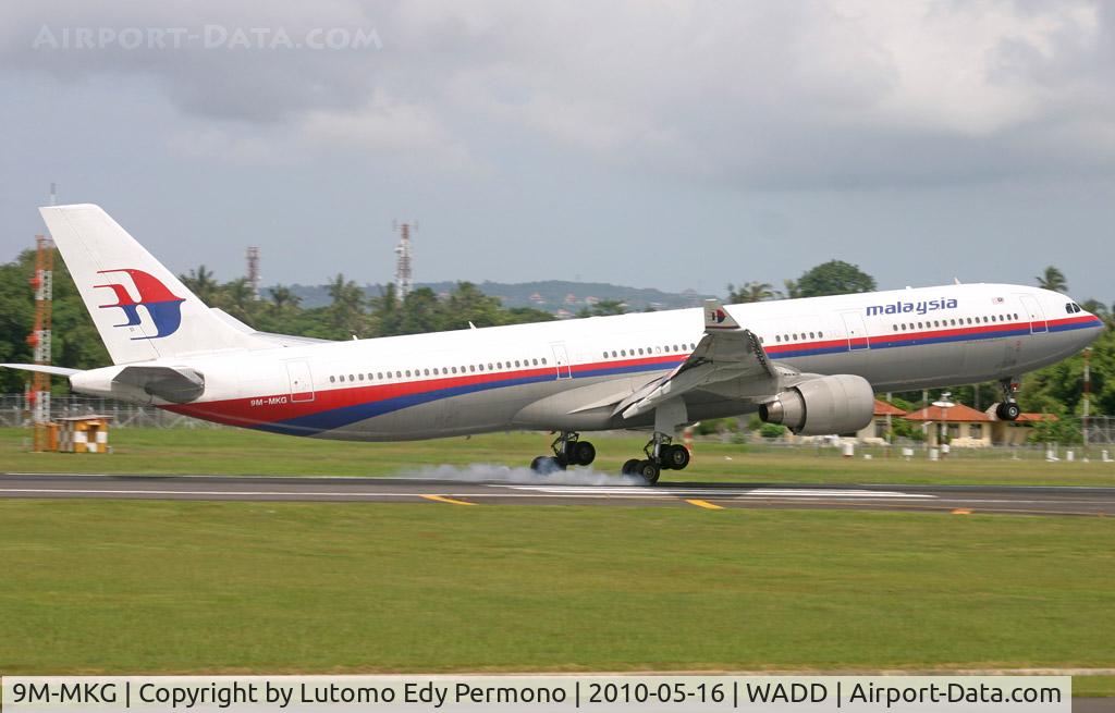 9M-MKG, 1995 Airbus A330-322 C/N 107, Malaysian Airlines