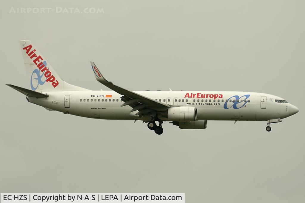 EC-HZS, 2001 Boeing 737-86Q C/N 30276, Arriving