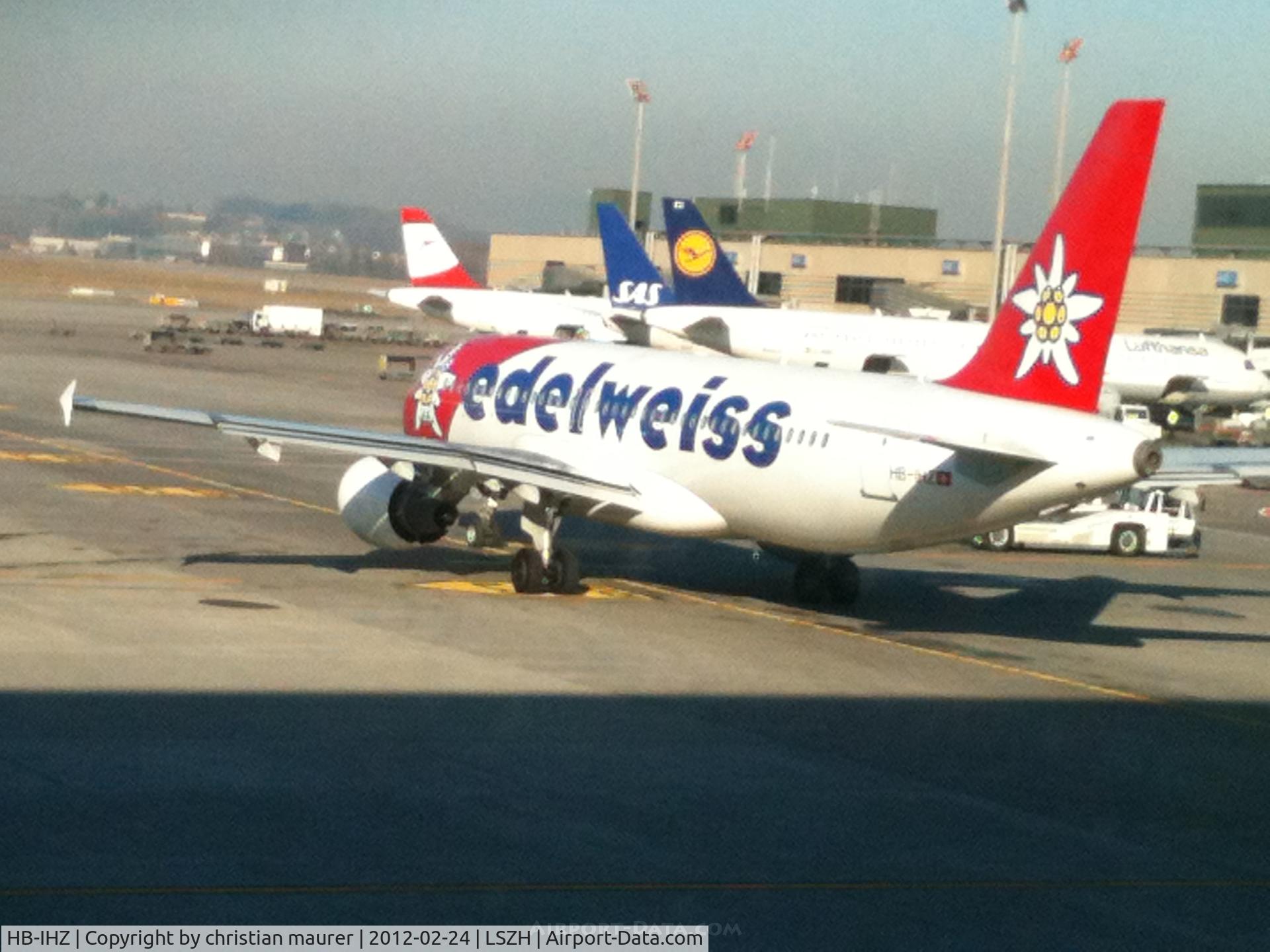 HB-IHZ, 1999 Airbus A320-214 C/N 1026, a nice plane