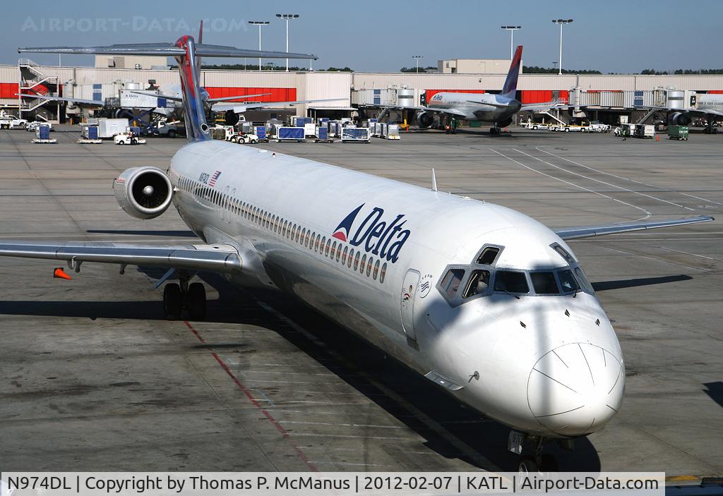 N974DL, 1991 McDonnell Douglas MD-88 C/N 53242, Waiting to board for first  flight out to PHL
