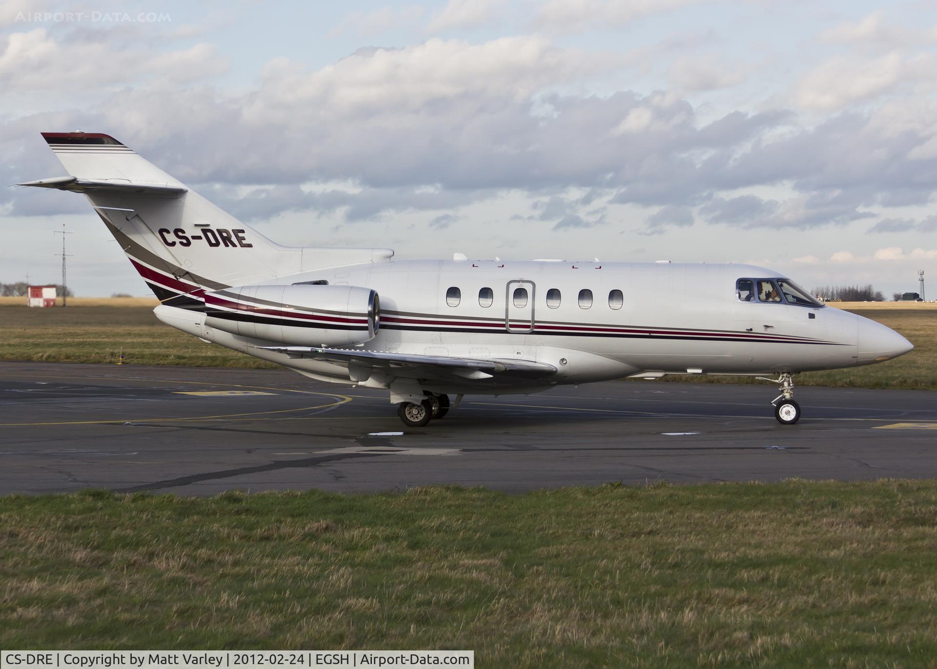 CS-DRE, 2005 Raytheon Hawker 800XP C/N 258725, departing SaxonAir.