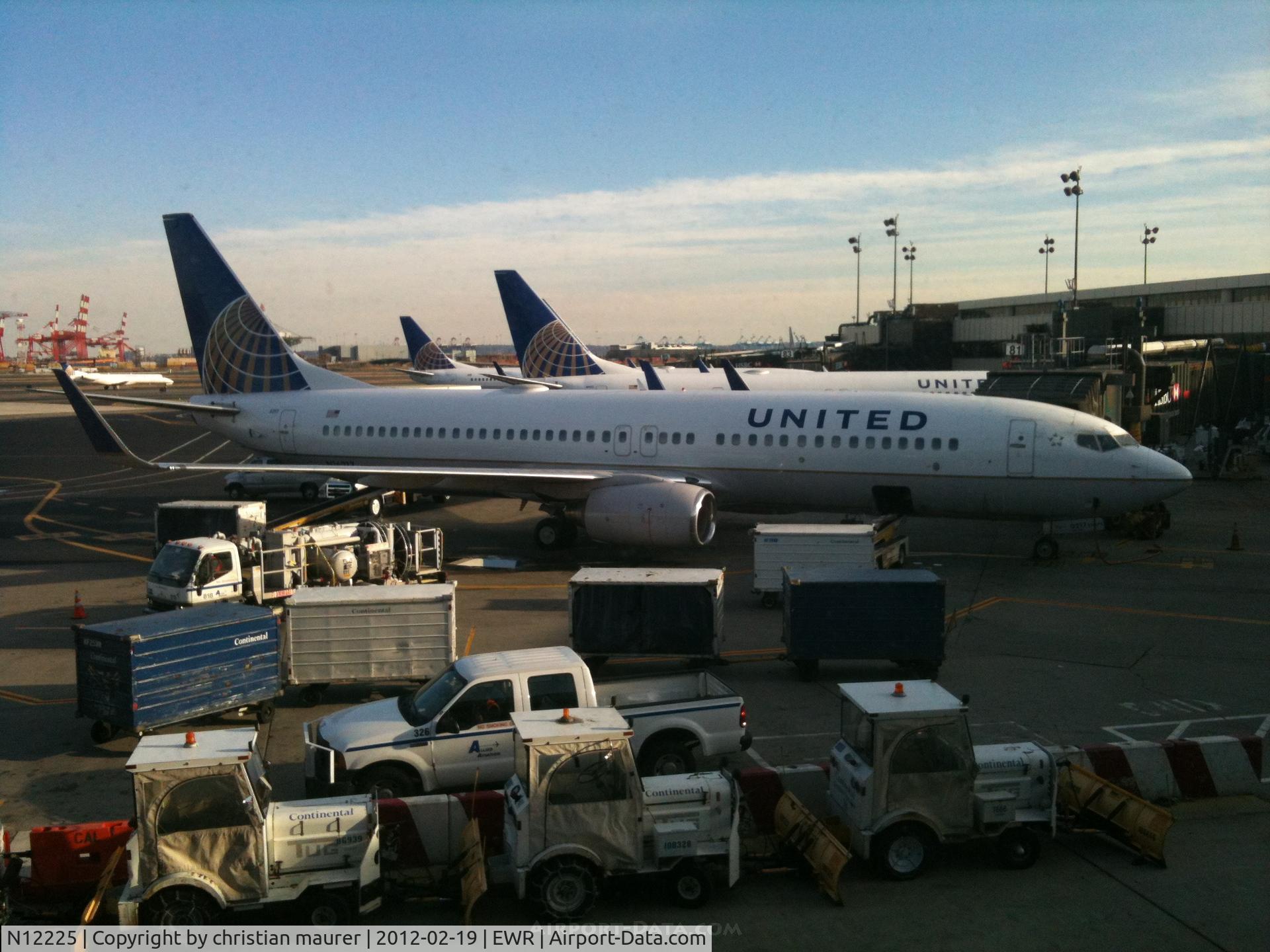 N12225, 1998 Boeing 737-824 C/N 28934, Continental/United 737
