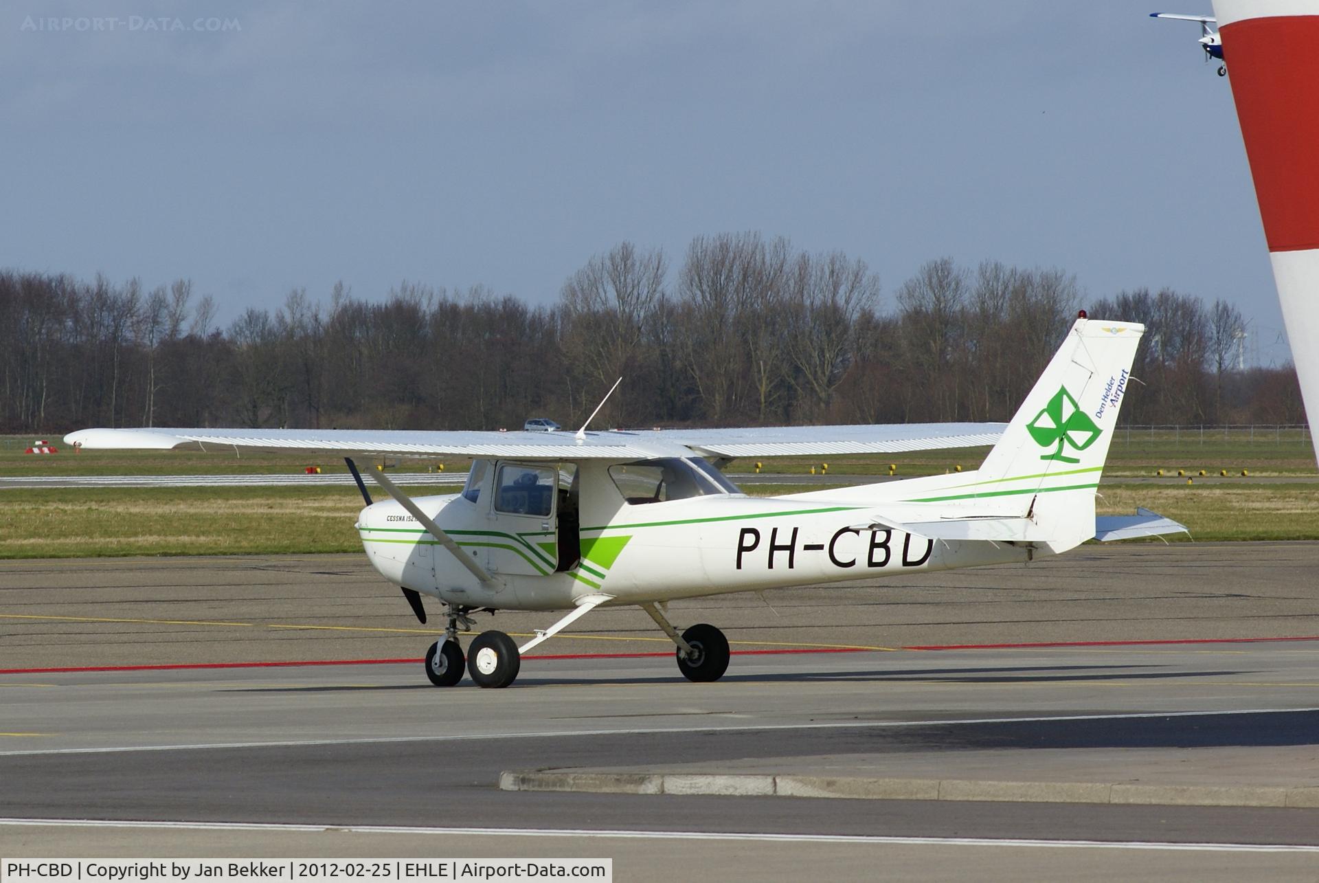 PH-CBD, Reims F152 C/N 1791, Visitor from Den Helder Airport on the apron at Lelystad Airport